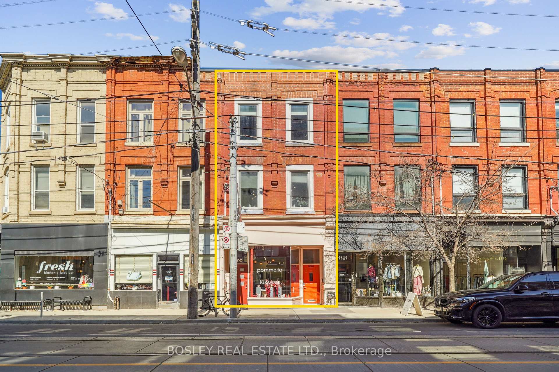 Photo of 890 Queen Street W