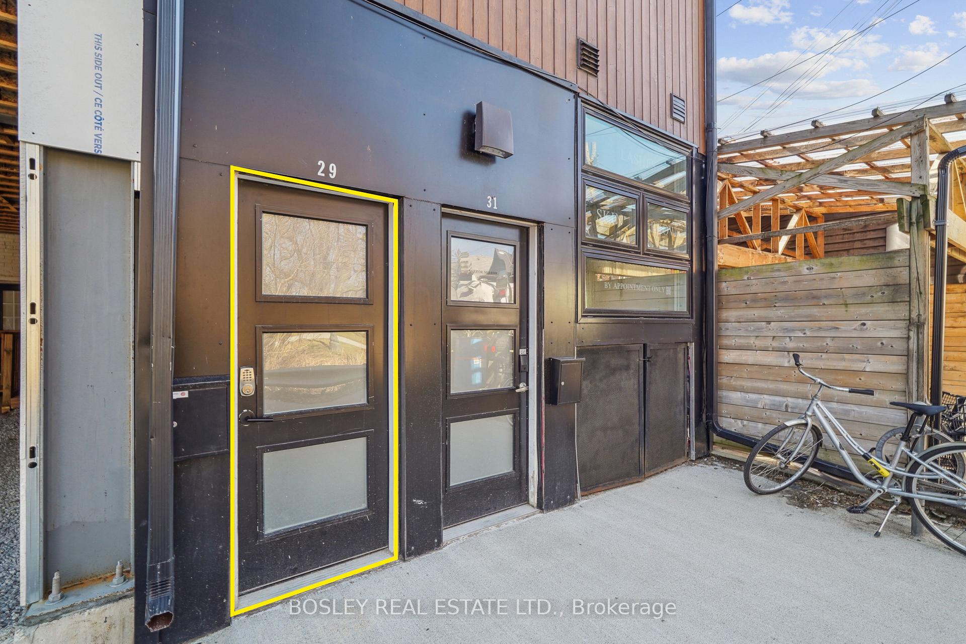 Photo 3 of 890 Queen Street W, Toronto, Trinity-Bellwoods — HOMEH
