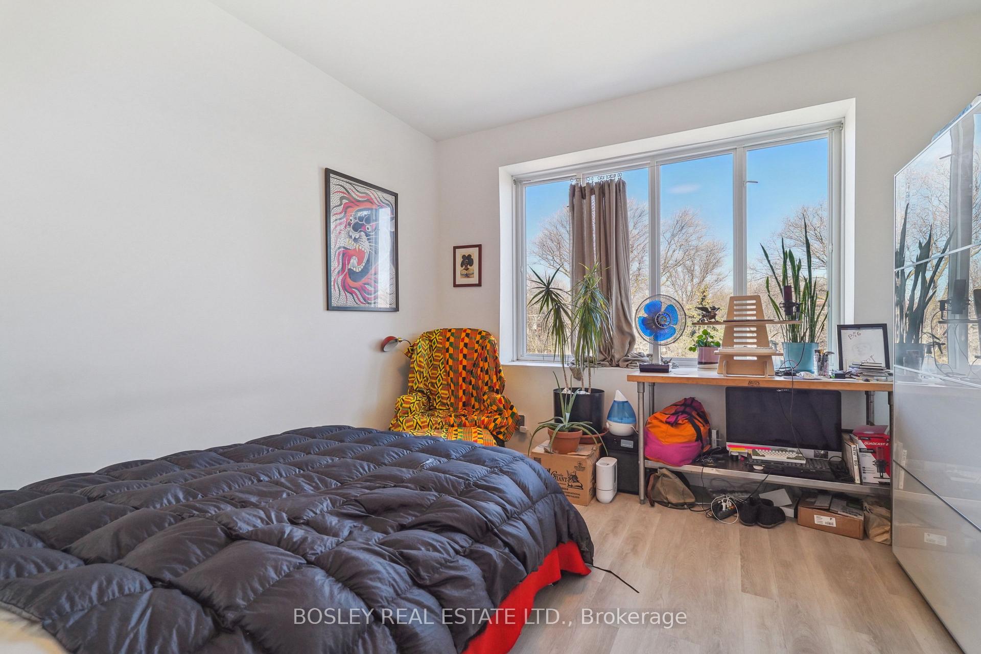 Photo 11 of 890 Queen Street W, Toronto, Trinity-Bellwoods — HOMEH