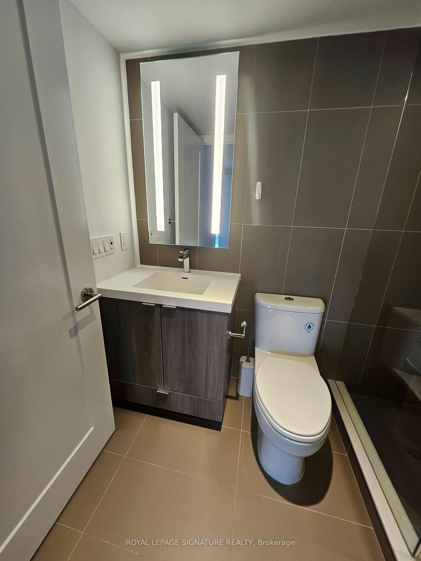 Photo 5 of Unit 2123, 585 Bloor Street E, Toronto, North St. James Town — HOMEH