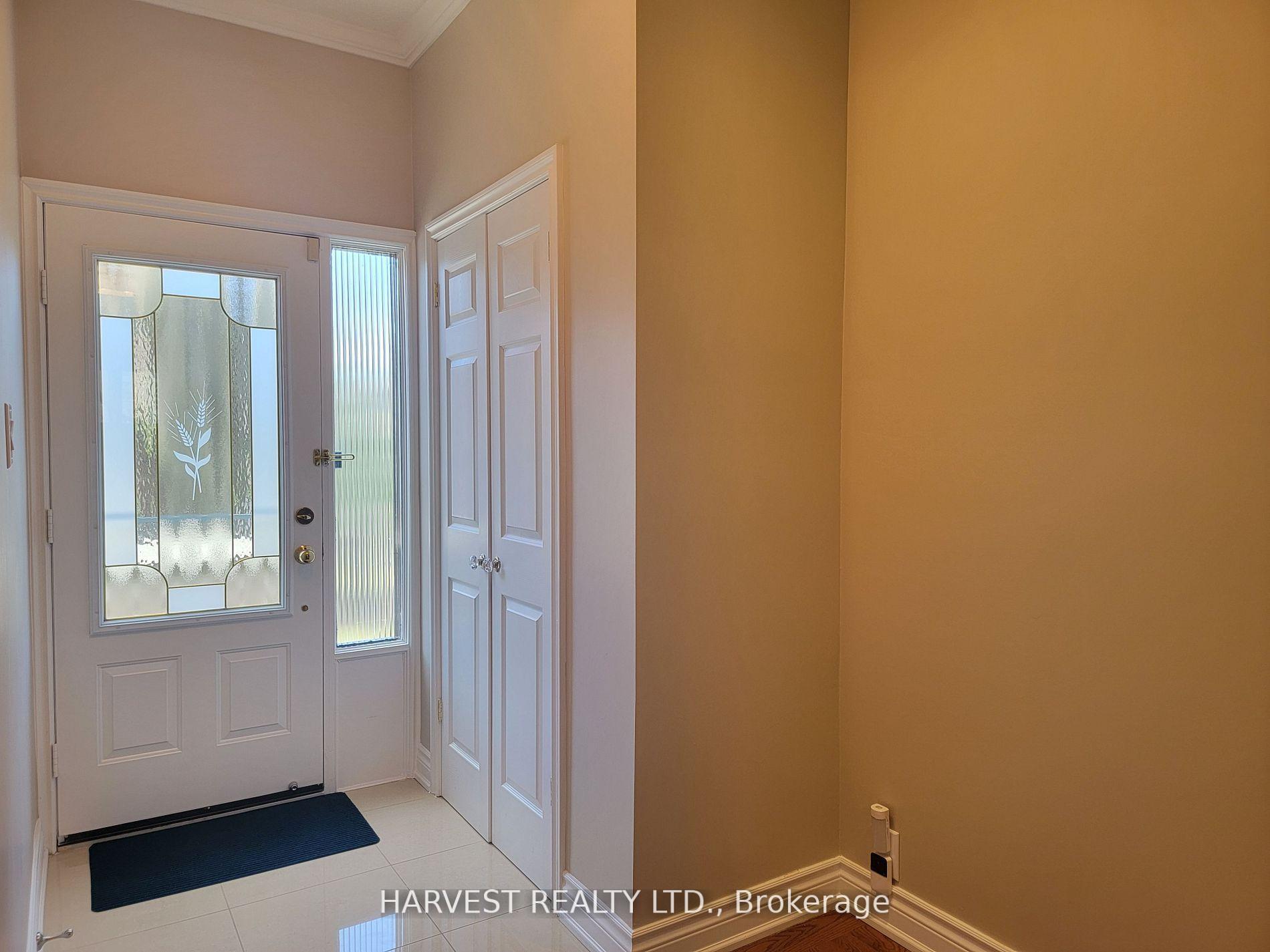 Photo 5 of 55 Ashglen Way, Markham, Unionville — HOMEH