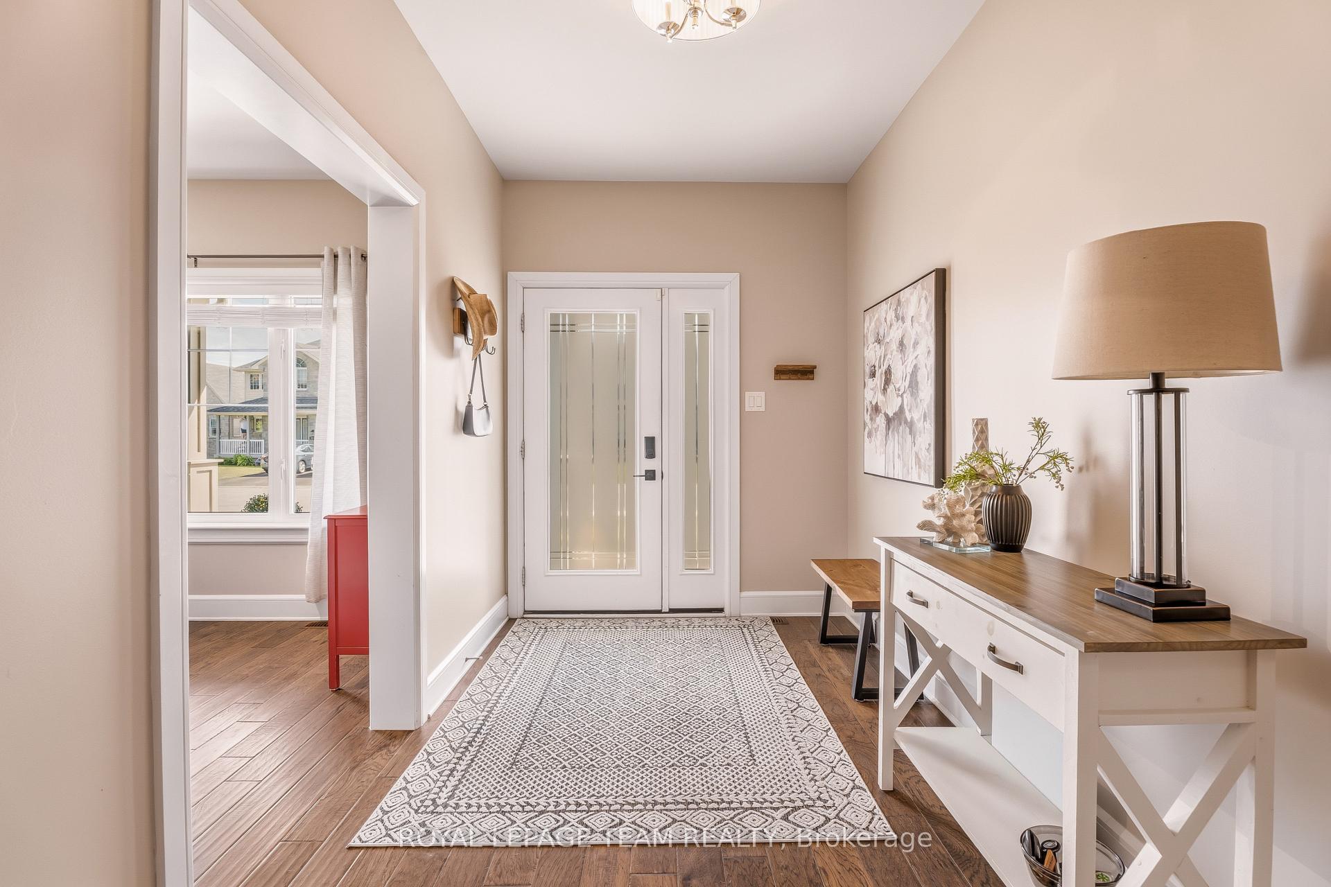 Photo 3 of 218 Arthur Street, Arnprior, Arnprior — HOMEH