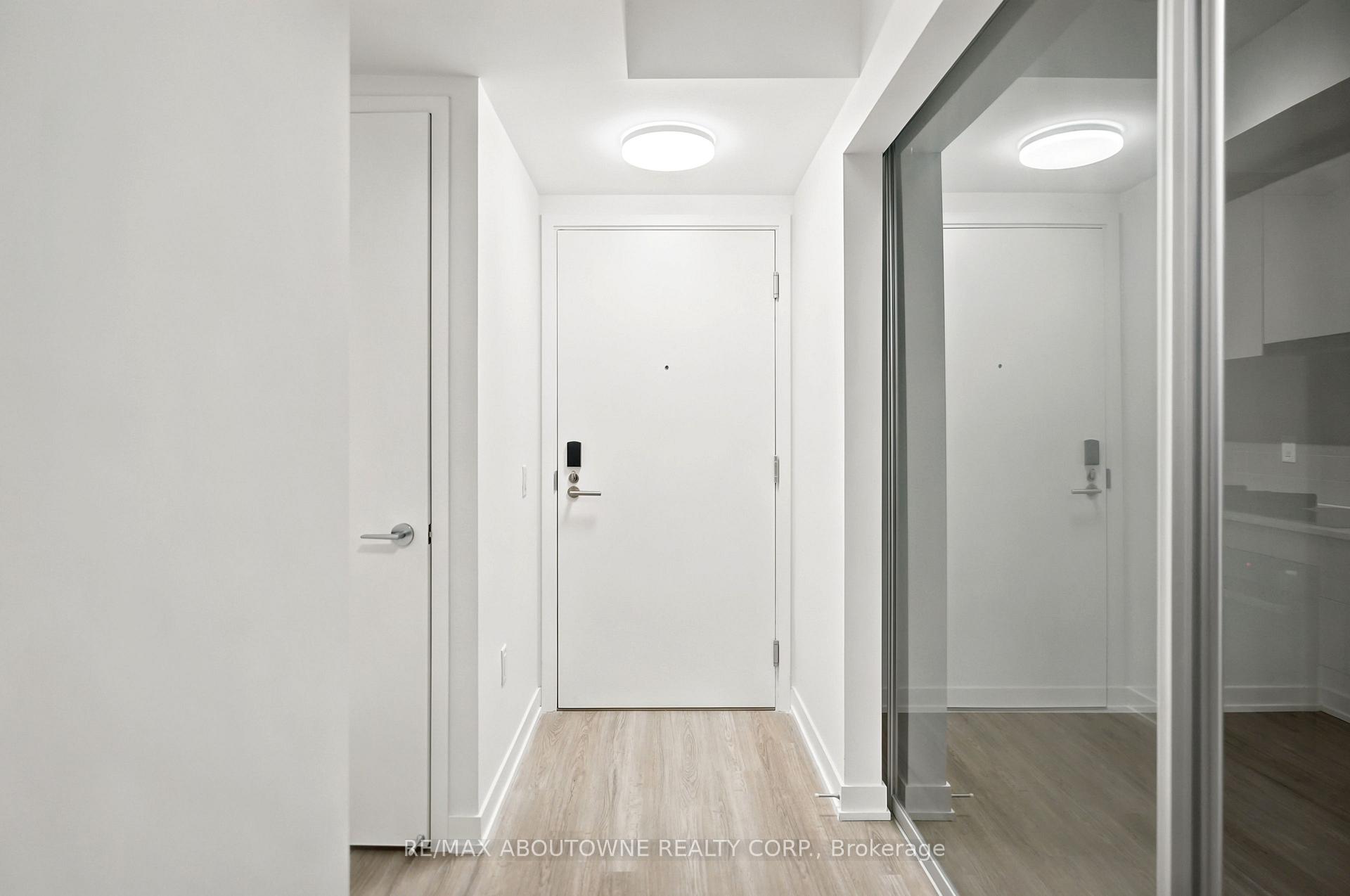 Photo 3 of Unit 2303, 15 David Salomon Drive, Toronto, Flemingdon Park — HOMEH