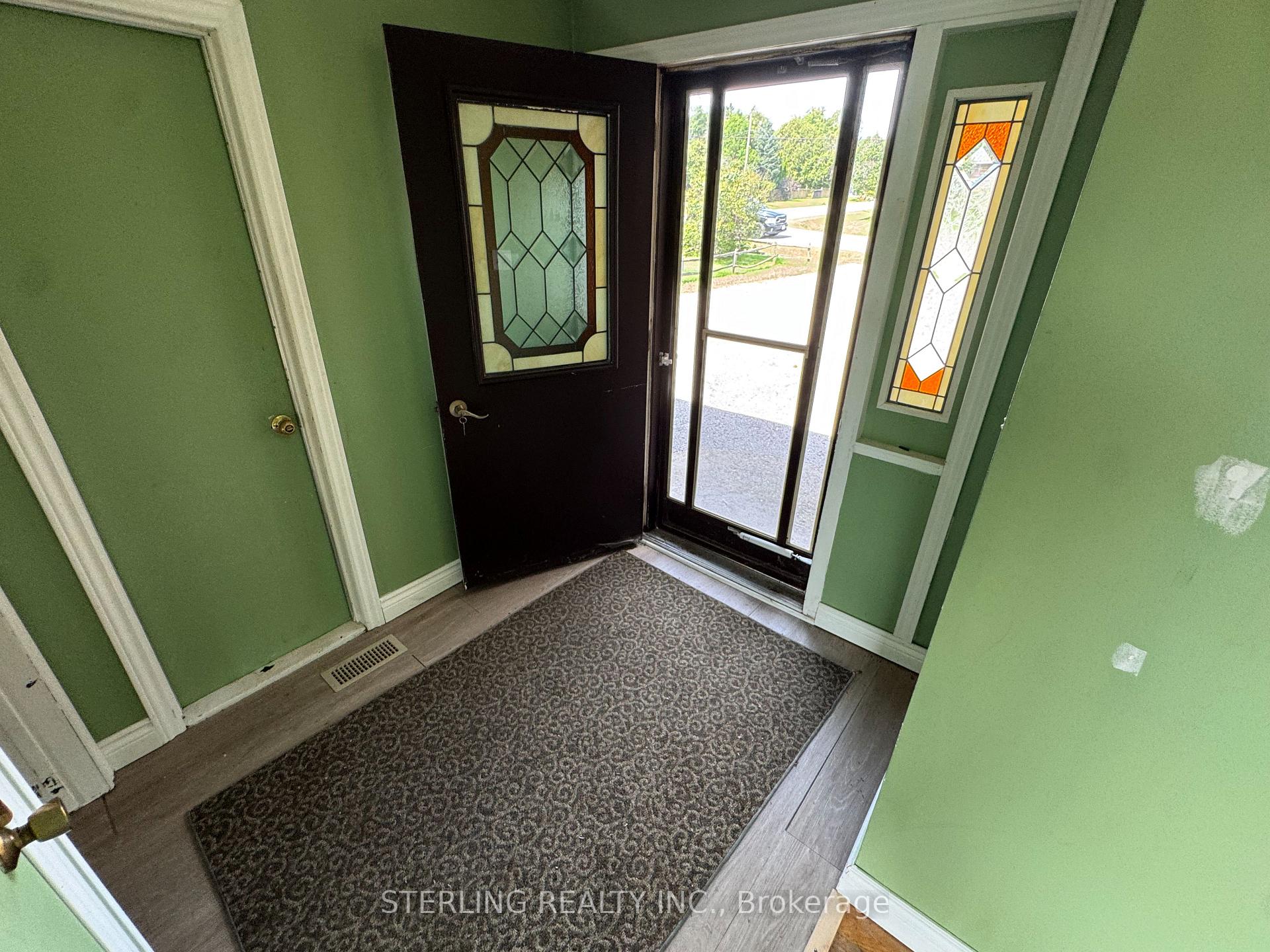 Photo 4 of 817 Jomar Avenue, Pickering, Rural Pickering — HOMEH