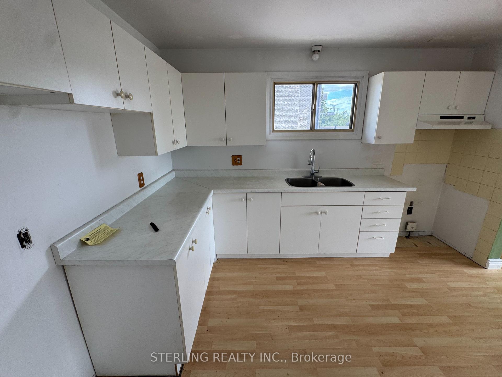 Photo 6 of 817 Jomar Avenue, Pickering, Rural Pickering — HOMEH