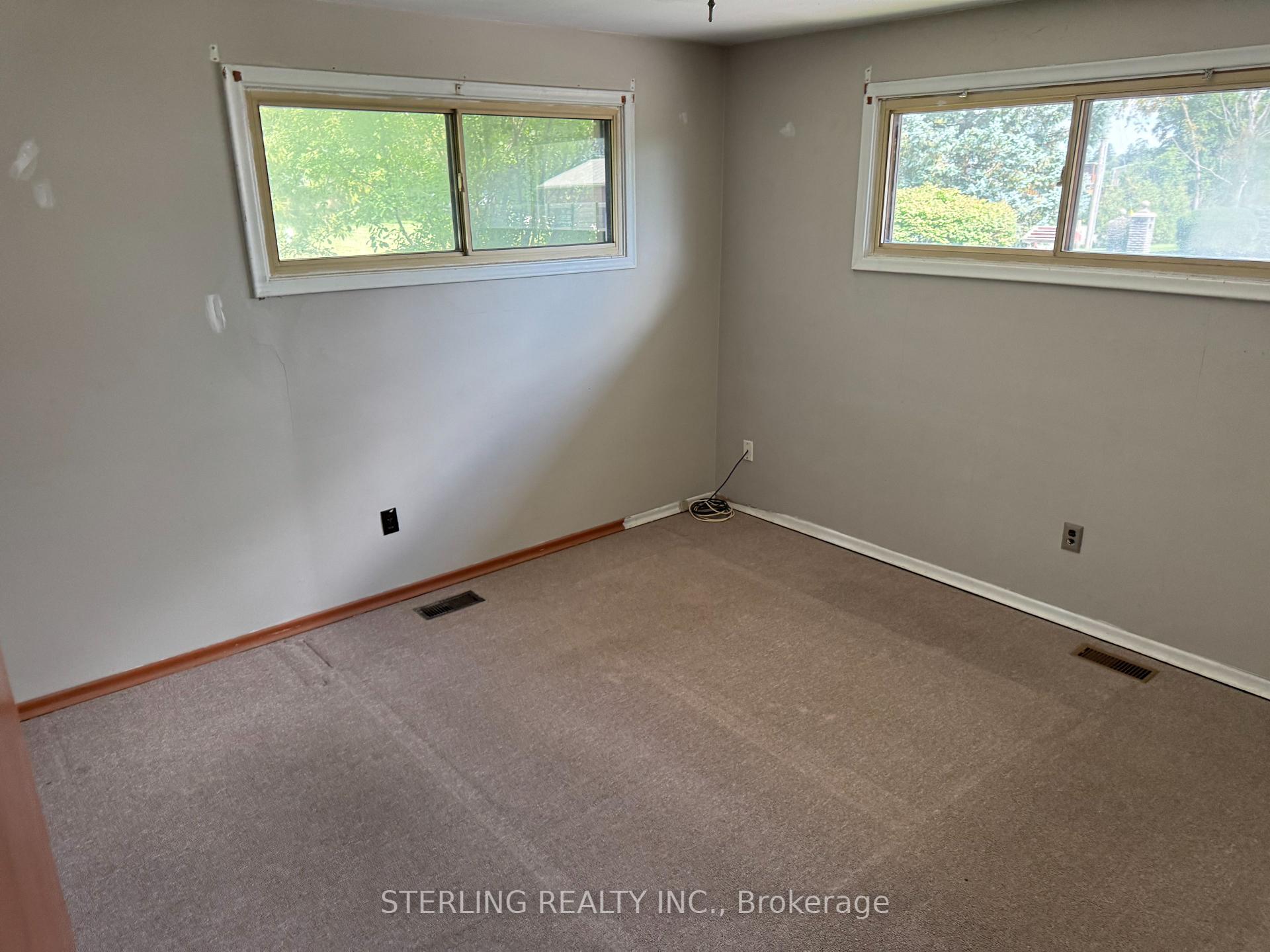 Photo 11 of 817 Jomar Avenue, Pickering, Rural Pickering — HOMEH