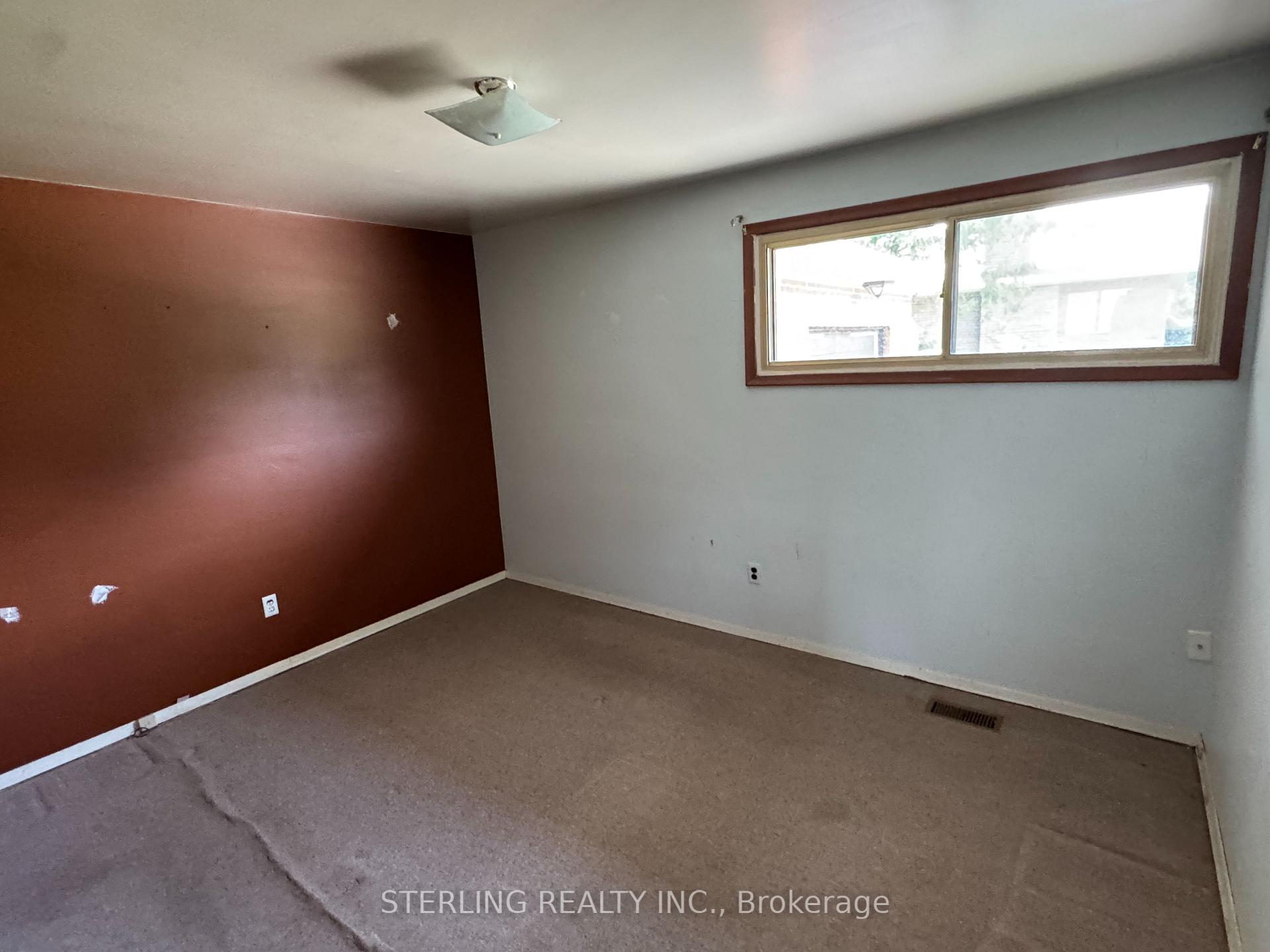 Photo 13 of 817 Jomar Avenue, Pickering, Rural Pickering — HOMEH