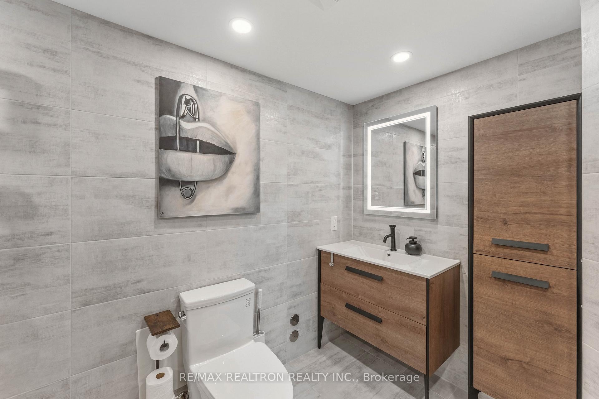 Photo 33 of Unit 312, 11 Townsgate Drive, Vaughan, Crestwood-Springfarm-Yorkhill — HOMEH