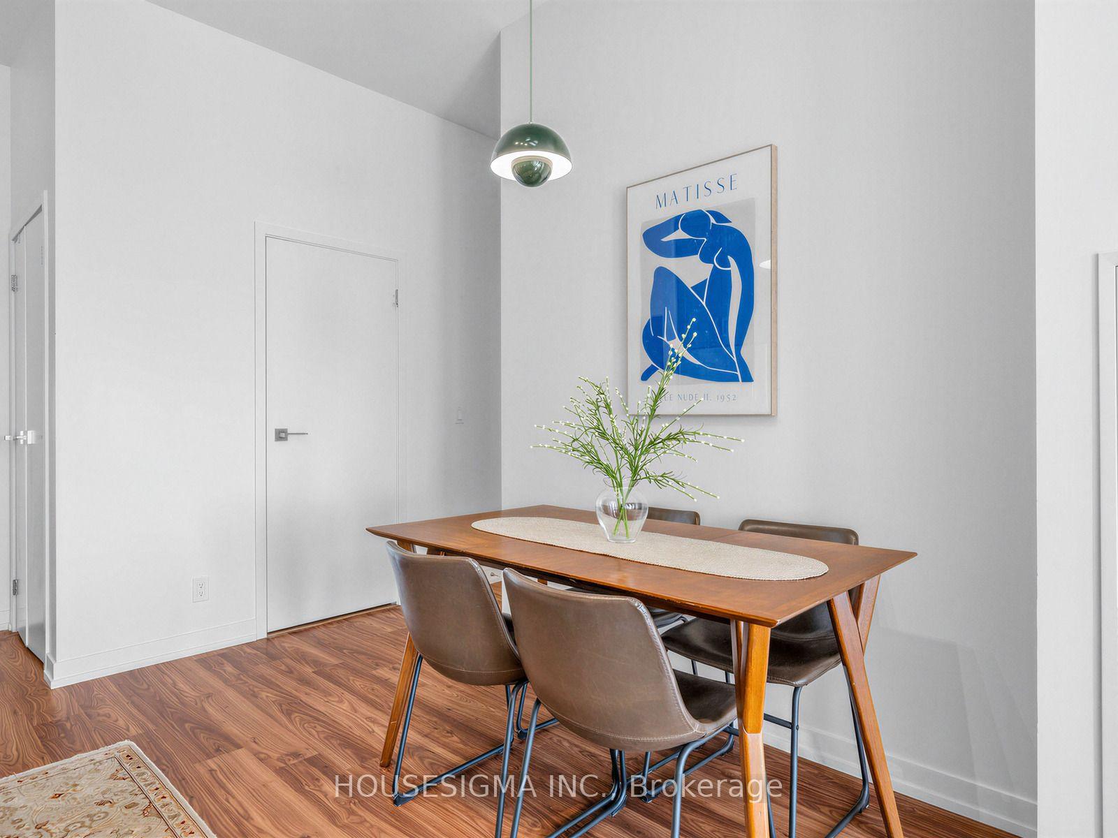 Photo 7 of Unit 3601, 89 Dunfield Avenue, Toronto, Mount Pleasant West — HOMEH