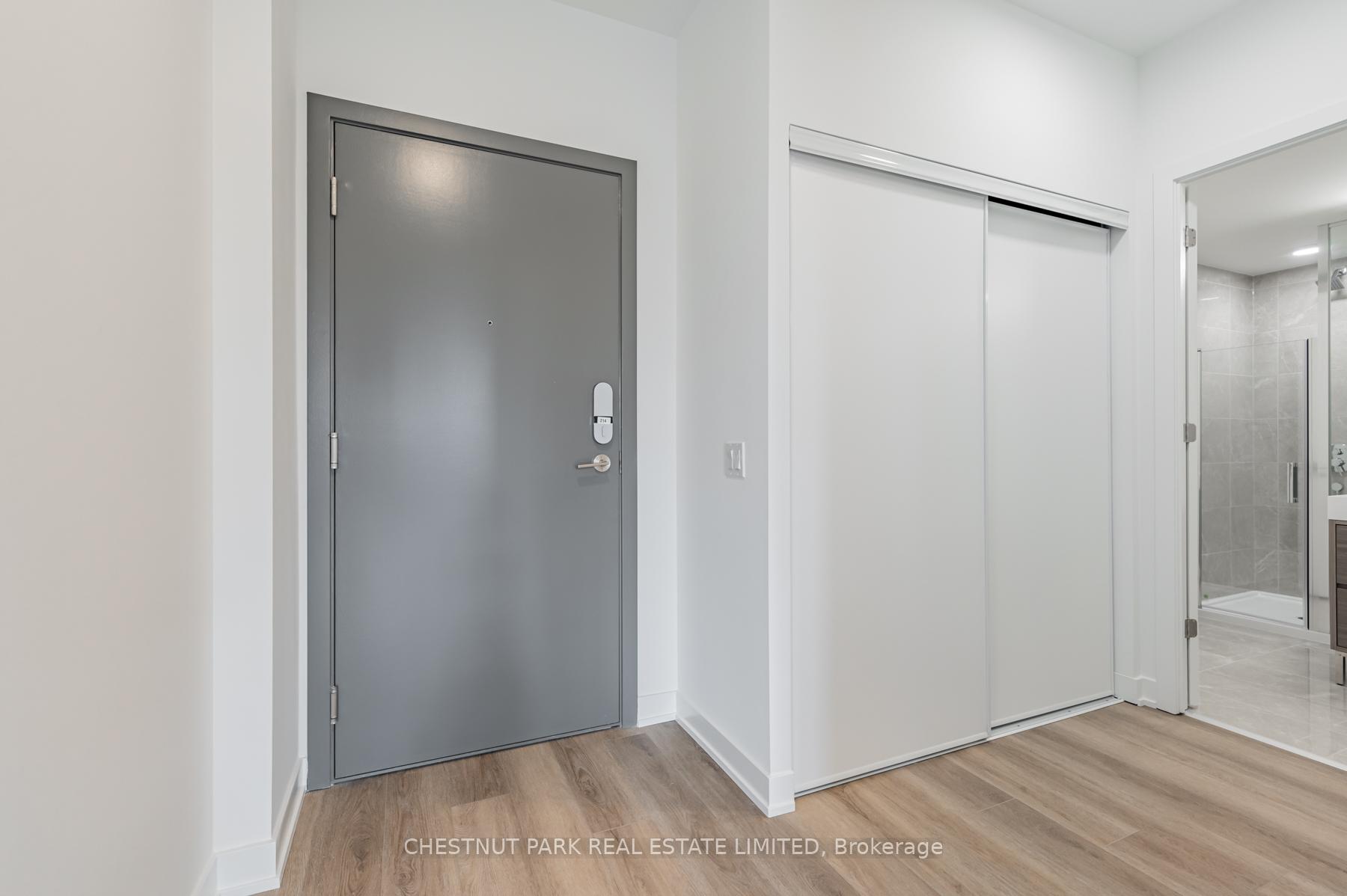 Photo 2 of Unit 214, 9 Tecumseth Street, Toronto, Niagara — HOMEH