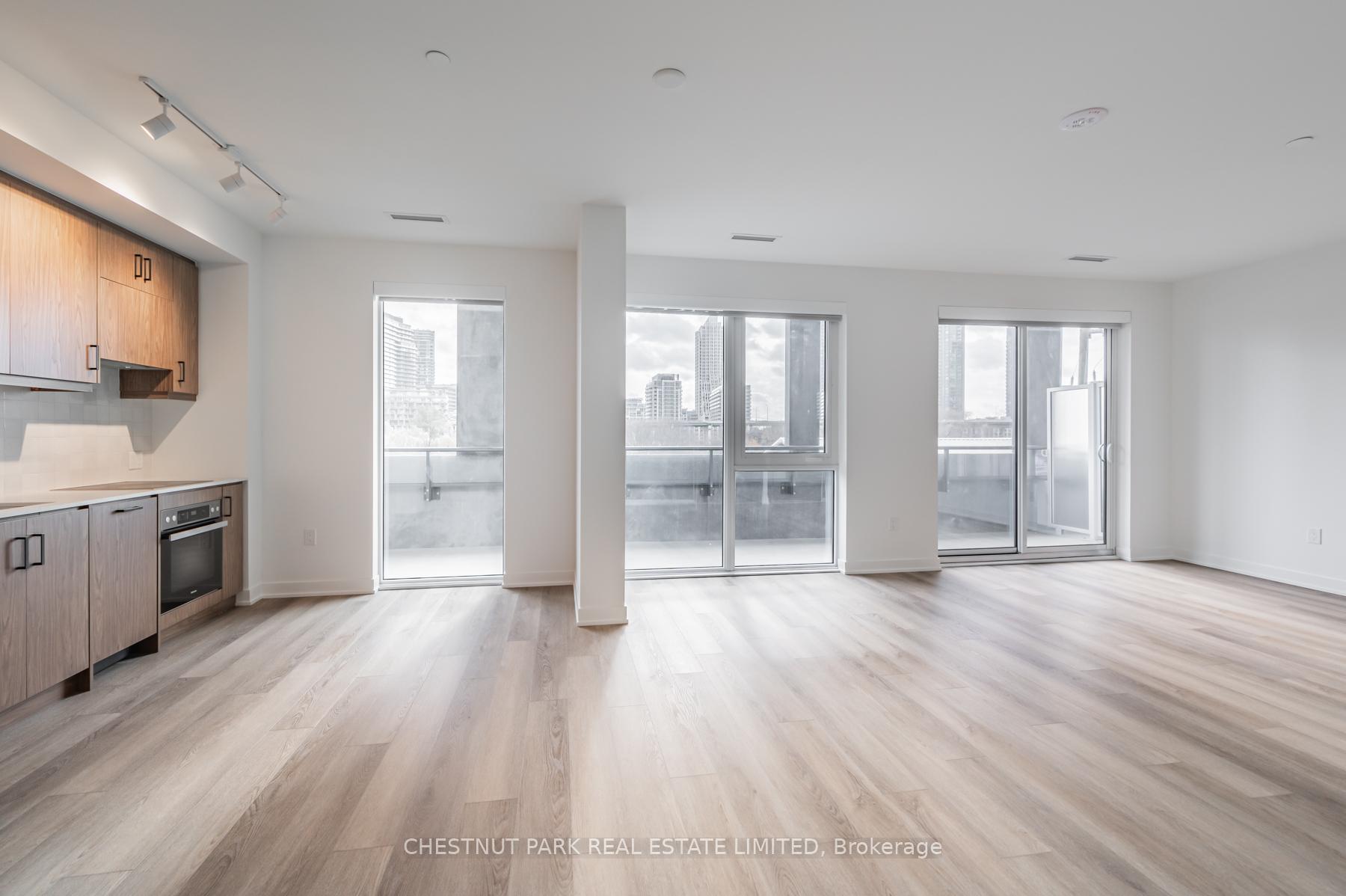 Photo 3 of Unit 214, 9 Tecumseth Street, Toronto, Niagara — HOMEH