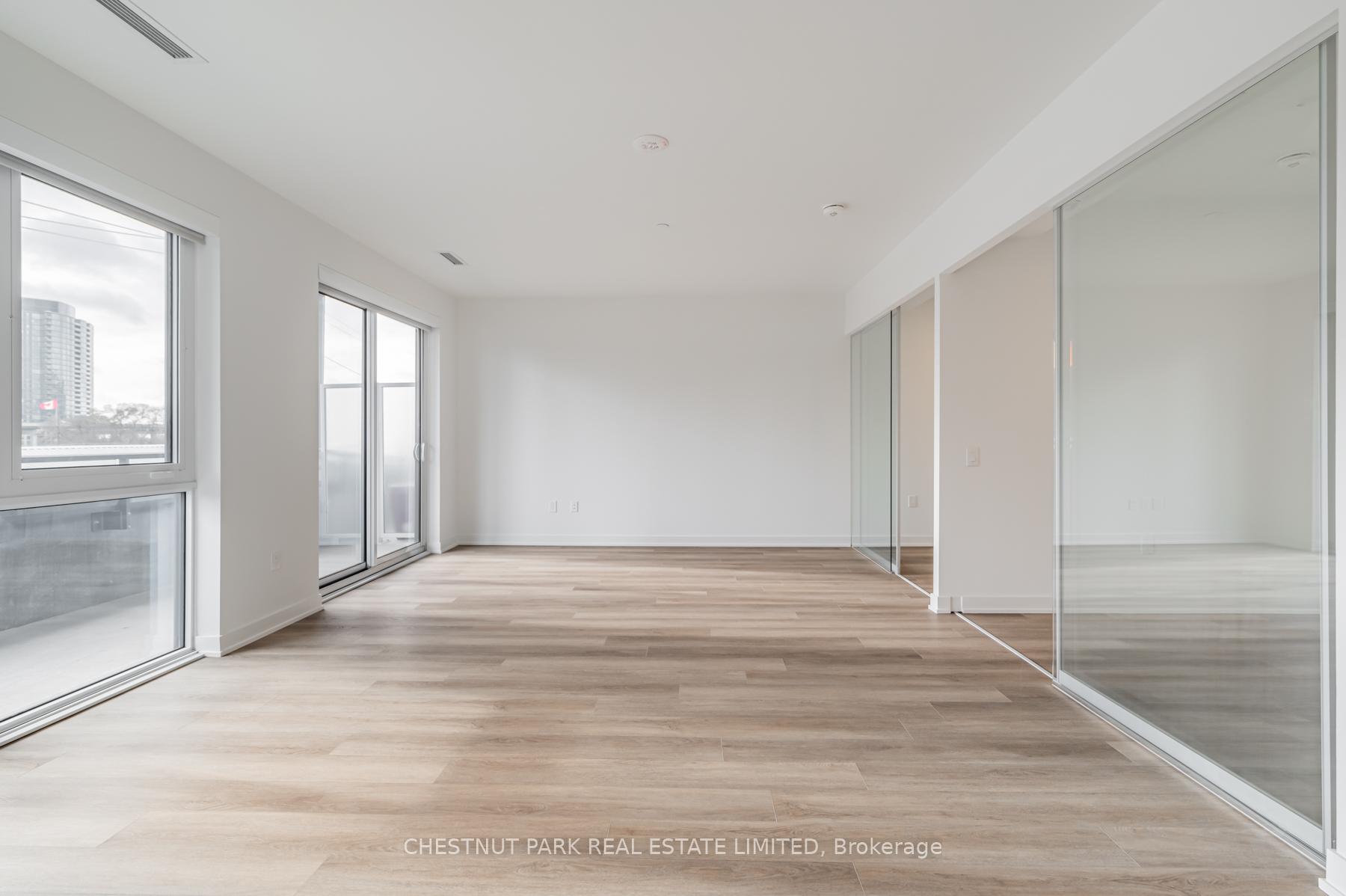 Photo 4 of Unit 214, 9 Tecumseth Street, Toronto, Niagara — HOMEH