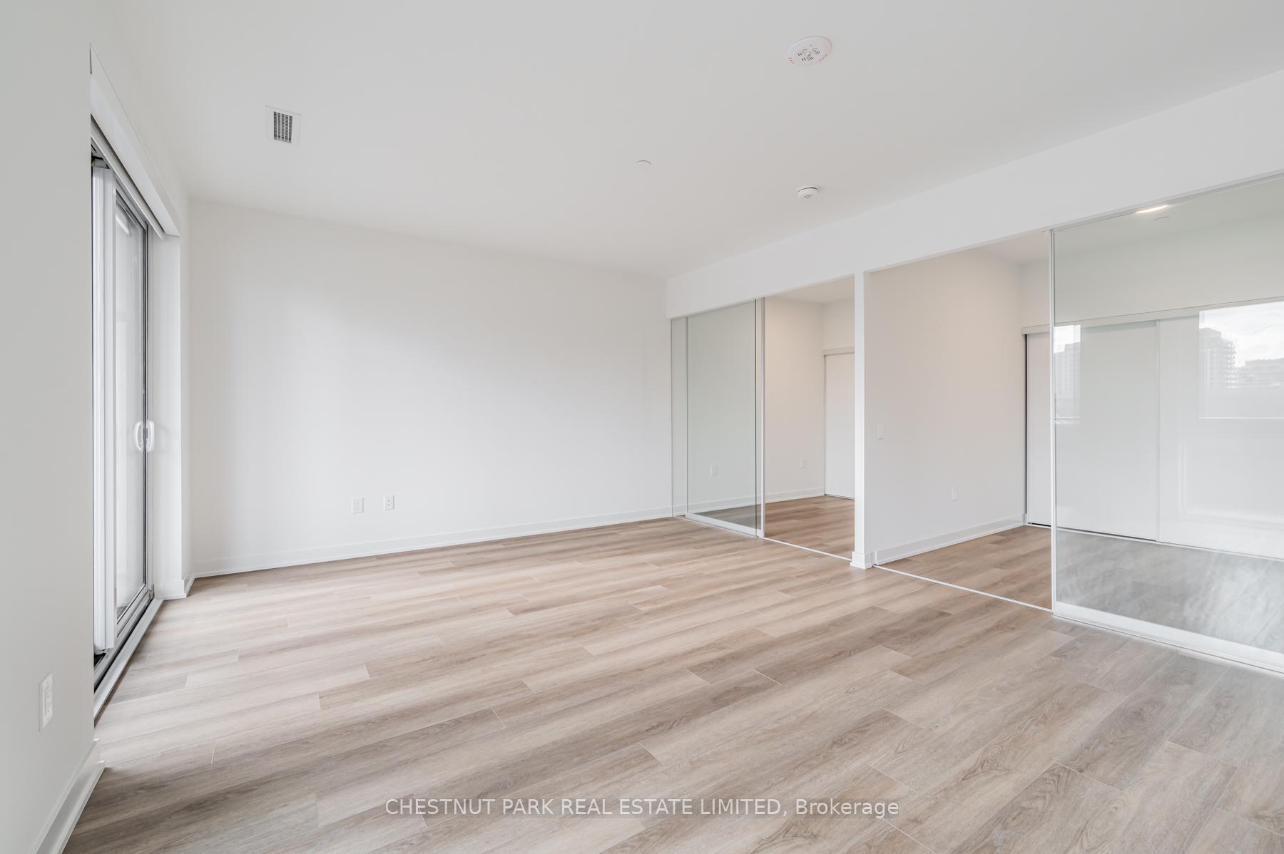 Photo 5 of Unit 214, 9 Tecumseth Street, Toronto, Niagara — HOMEH
