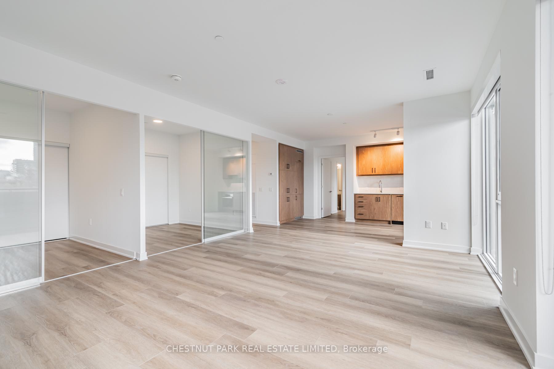 Photo 6 of Unit 214, 9 Tecumseth Street, Toronto, Niagara — HOMEH