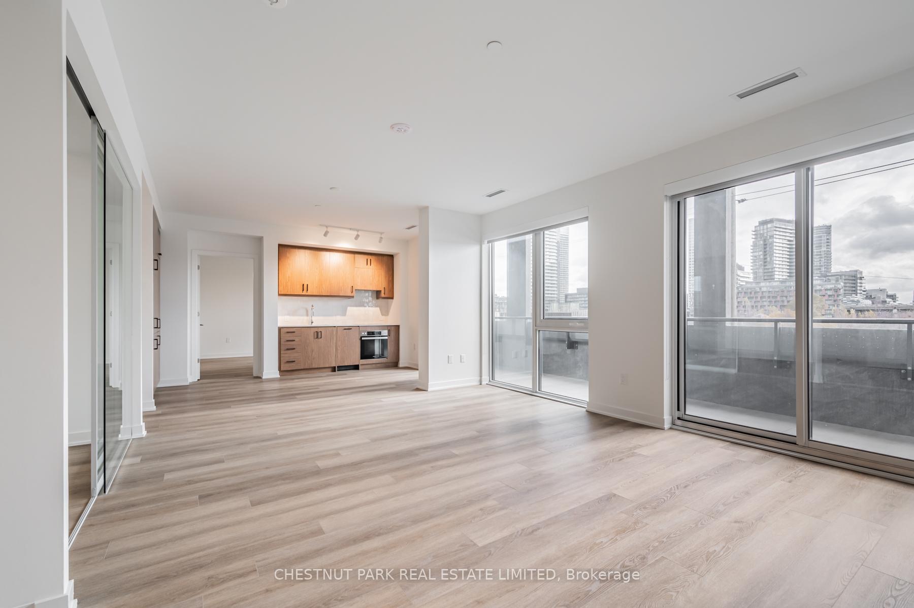 Photo 7 of Unit 214, 9 Tecumseth Street, Toronto, Niagara — HOMEH