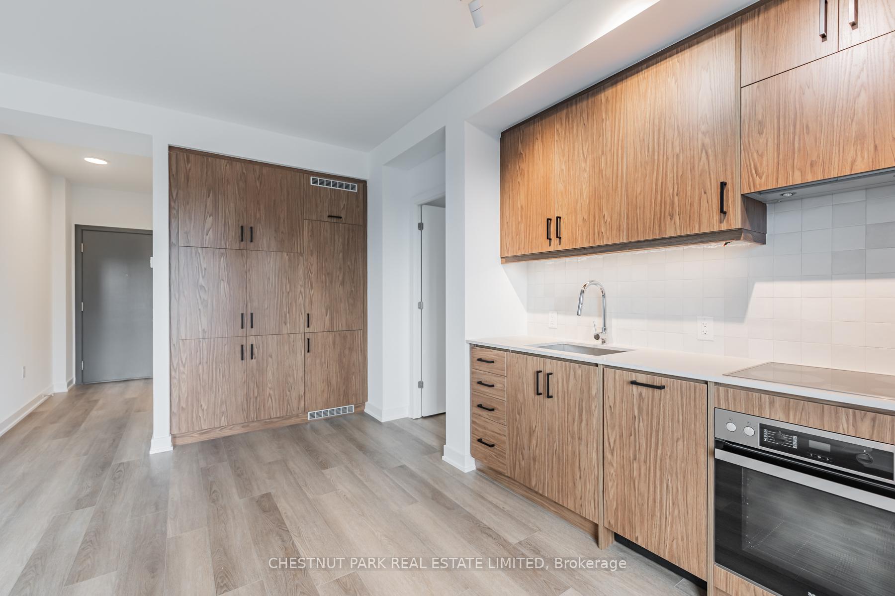 Photo 17 of Unit 214, 9 Tecumseth Street, Toronto, Niagara — HOMEH