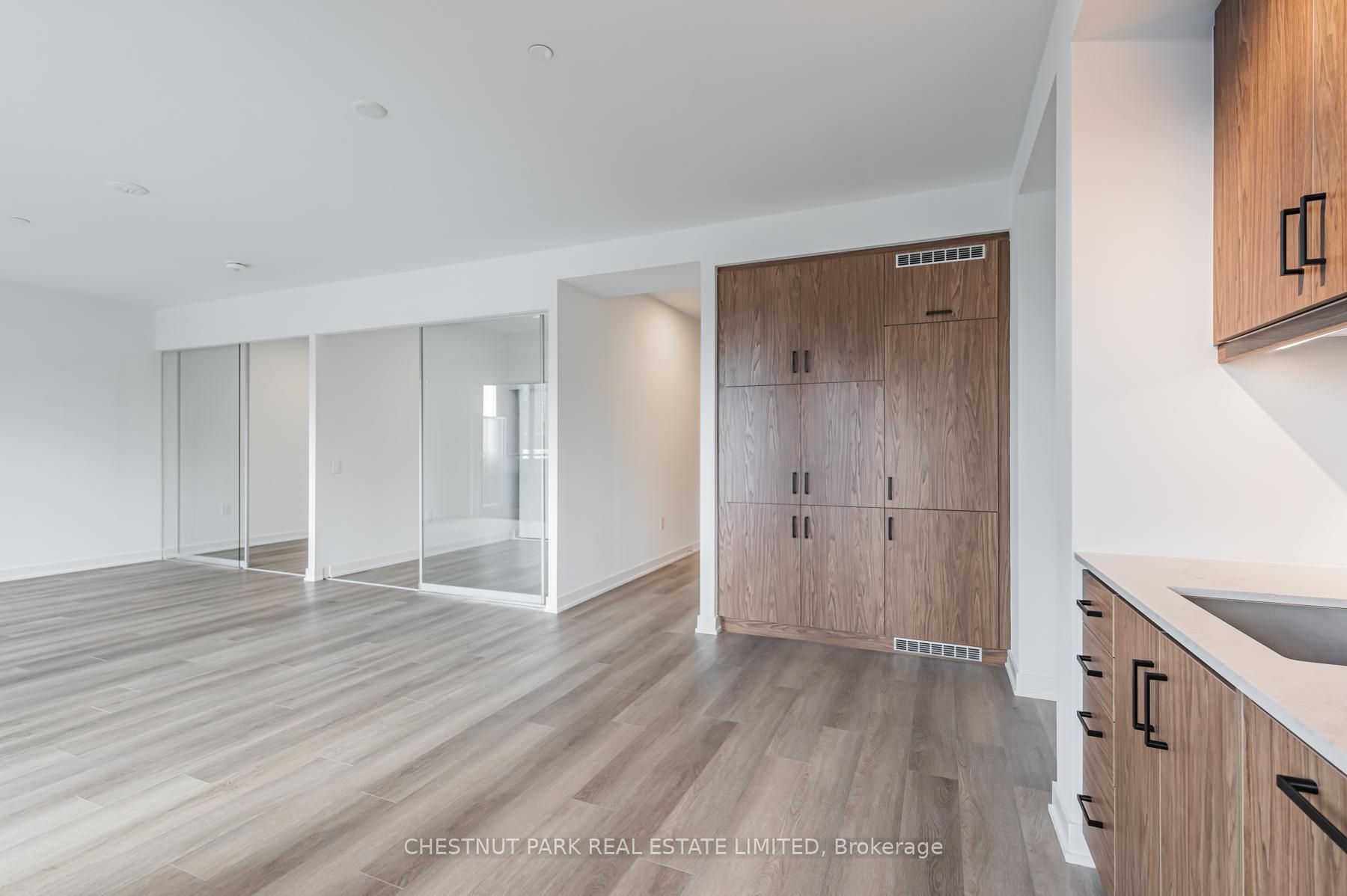 Photo 18 of Unit 214, 9 Tecumseth Street, Toronto, Niagara — HOMEH