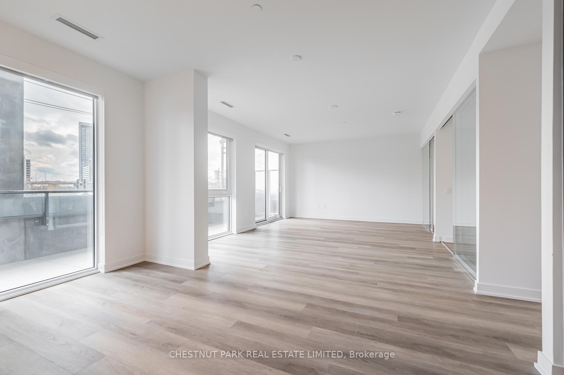 Photo 19 of Unit 214, 9 Tecumseth Street, Toronto, Niagara — HOMEH