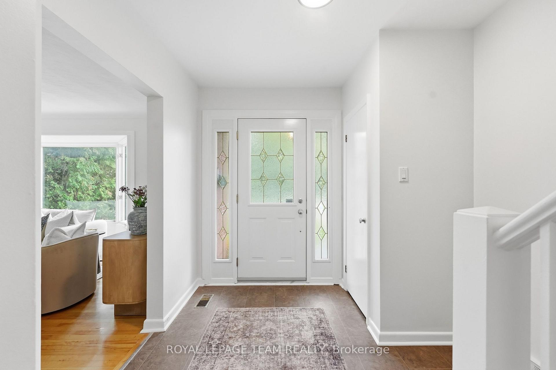 Photo 2 of 1088 Checkers Road, Ottawa, Bel Air Park — HOMEH