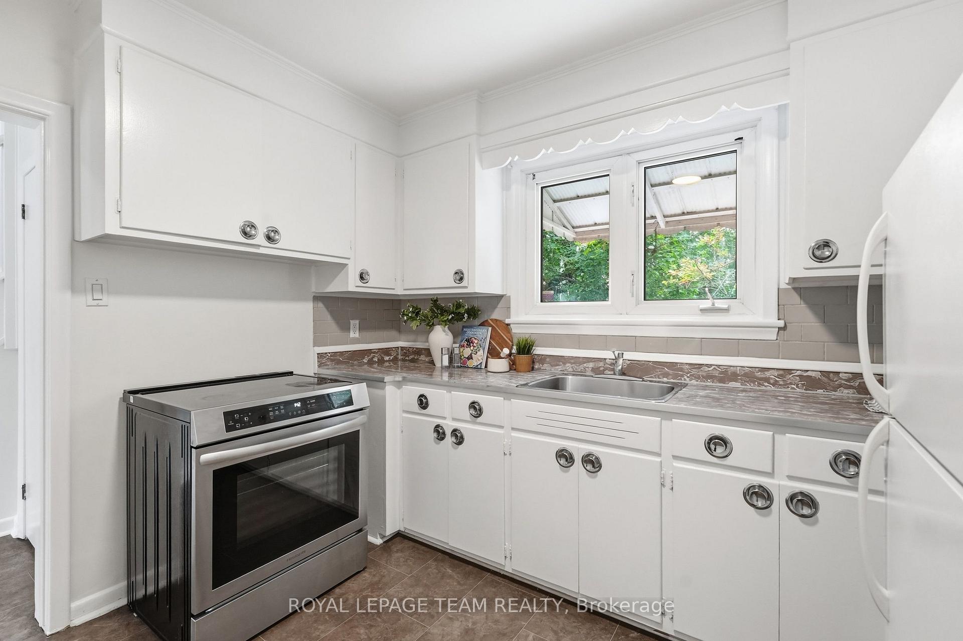Photo 14 of 1088 Checkers Road, Ottawa, Bel Air Park — HOMEH