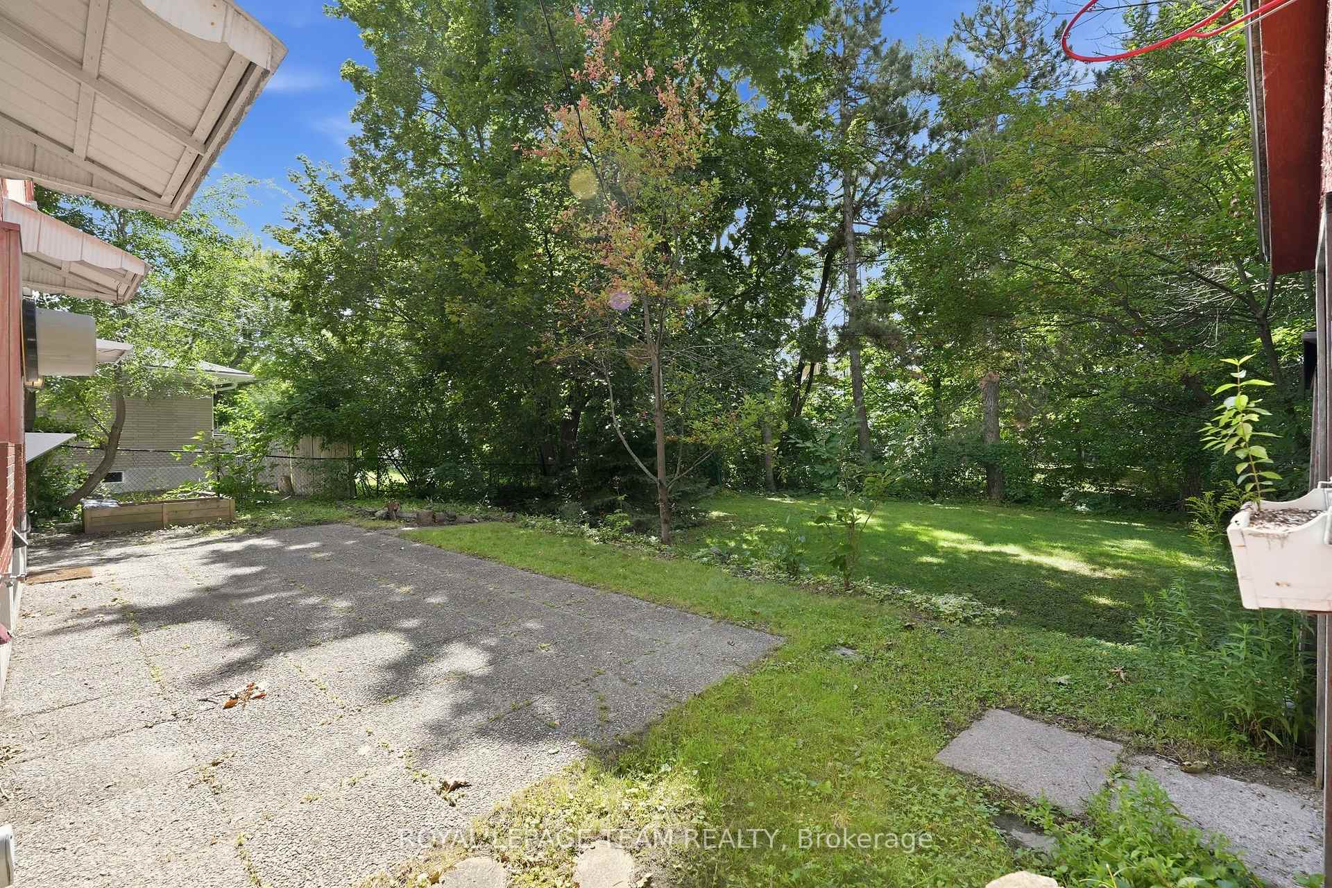 Photo 27 of 1088 Checkers Road, Ottawa, Bel Air Park — HOMEH