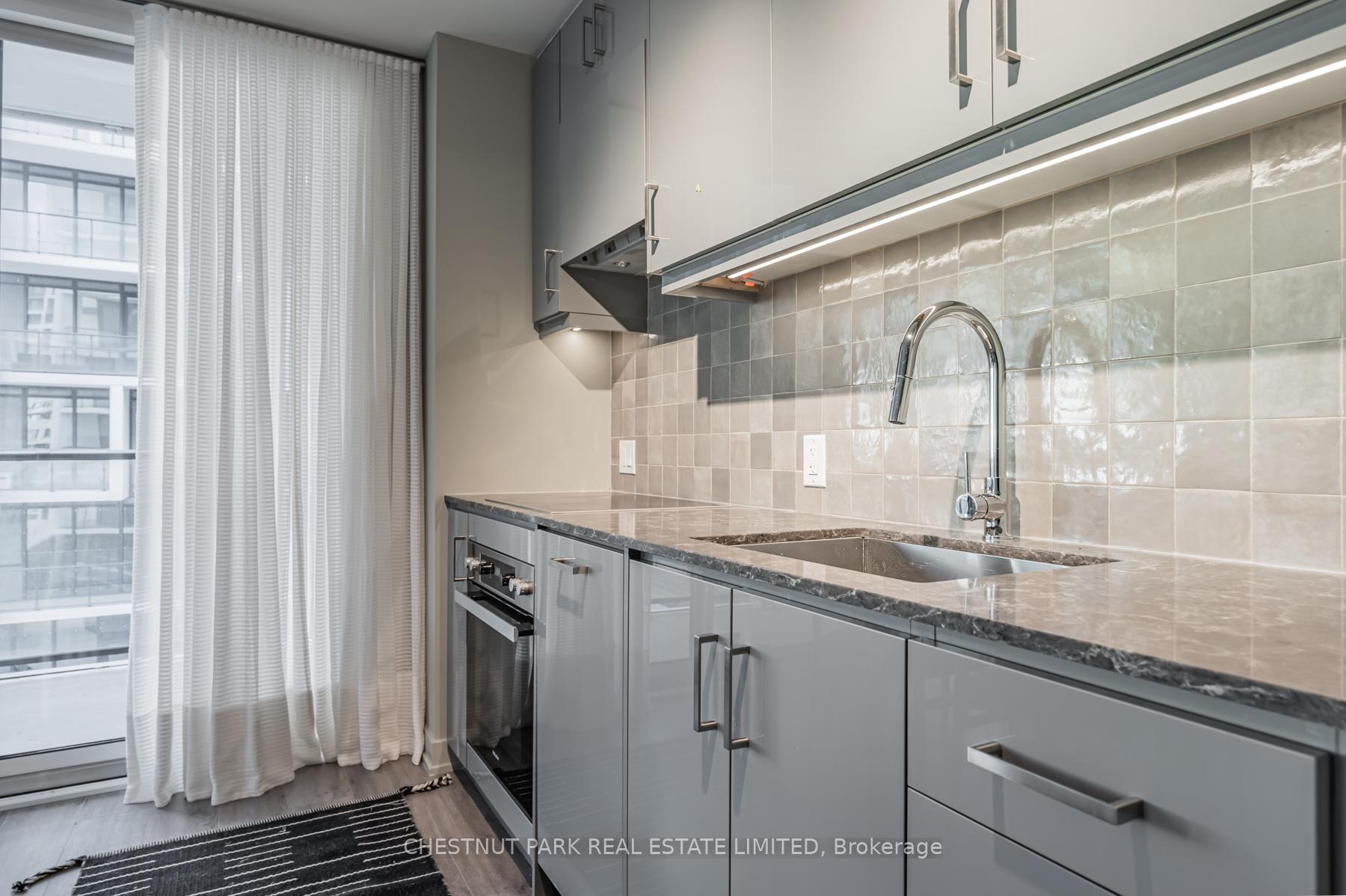 Photo 11 of Unit 821, 9 Tecumseth Street, Toronto, Niagara — HOMEH