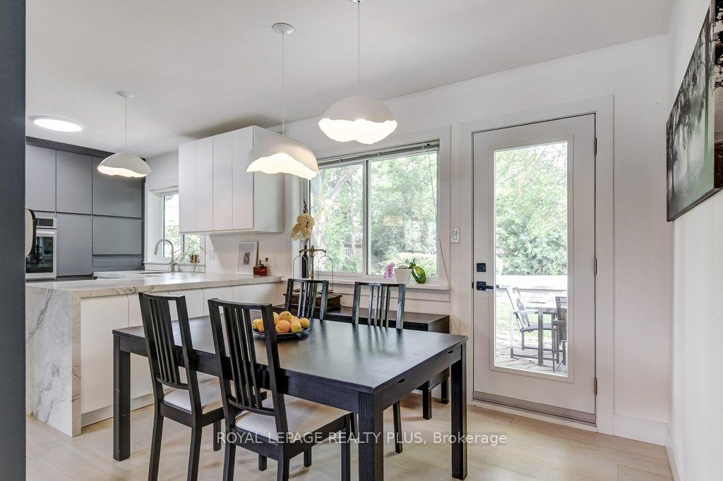 Photo 10 of 5322 Windermere Drive, Burlington, Appleby — HOMEH