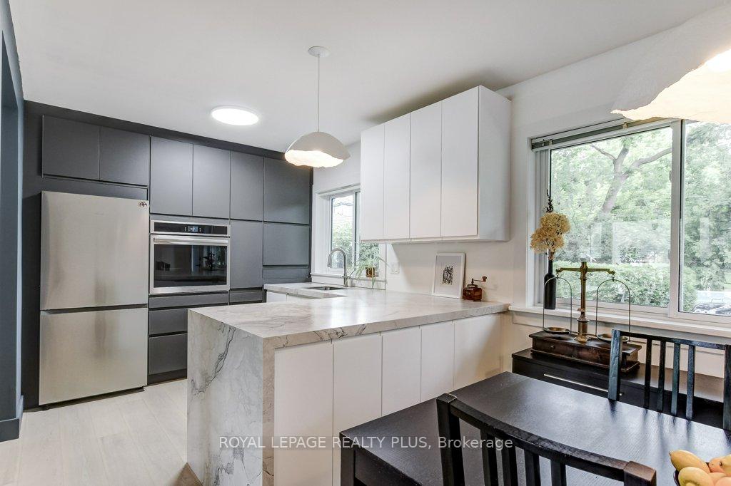 Photo 12 of 5322 Windermere Drive, Burlington, Appleby — HOMEH