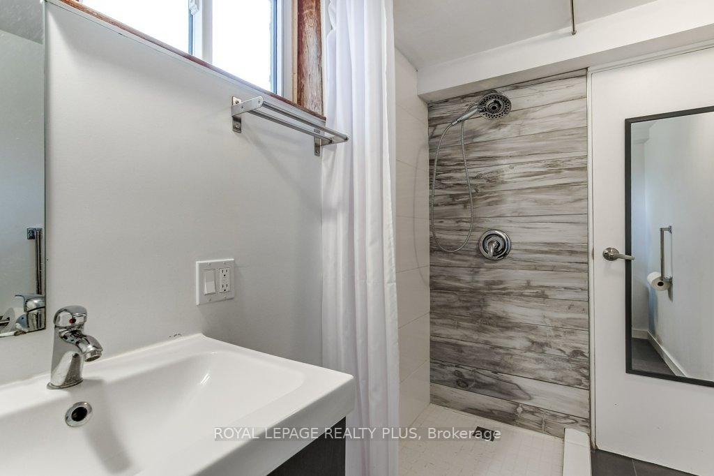 Photo 35 of 5322 Windermere Drive, Burlington, Appleby — HOMEH
