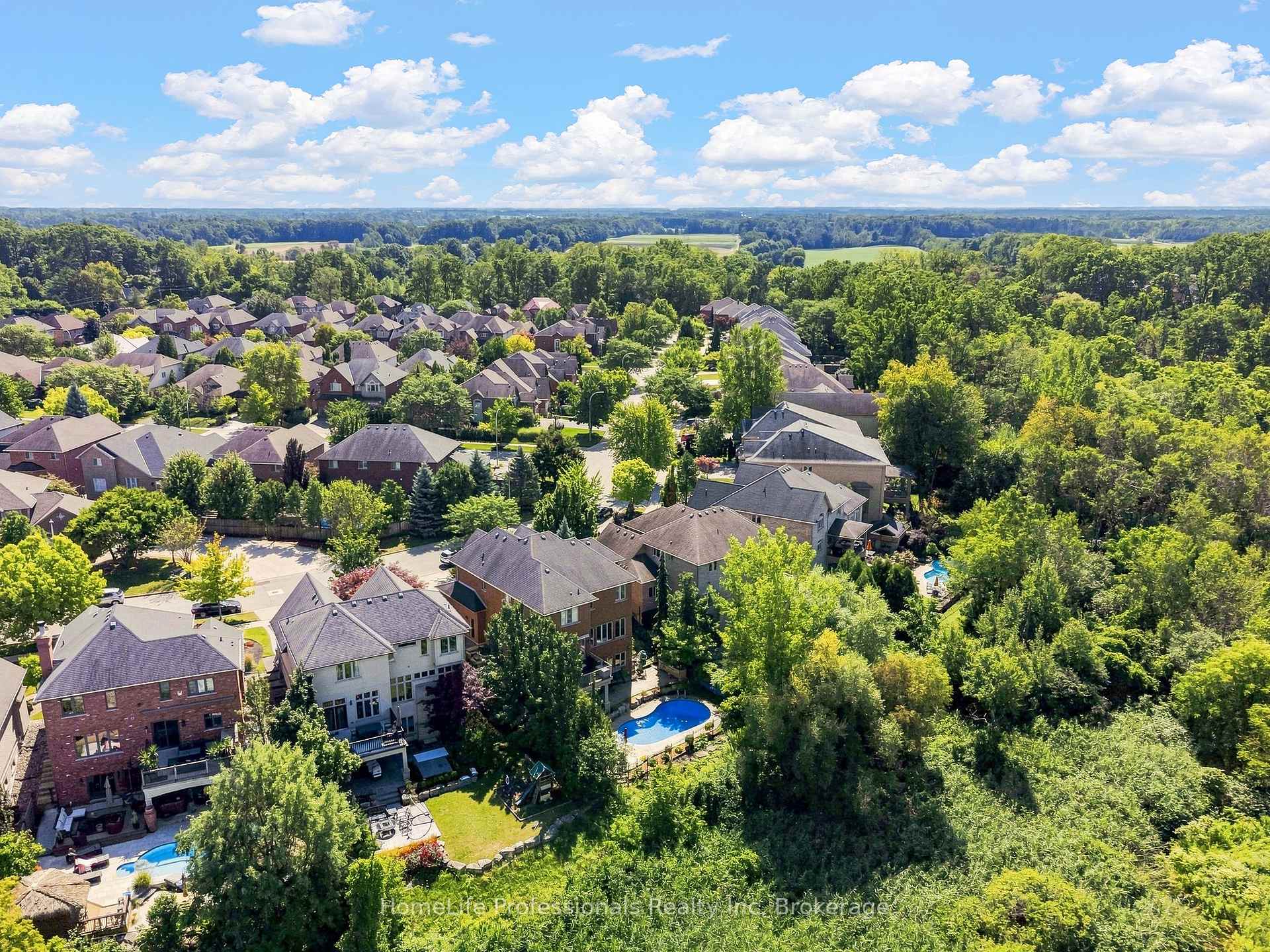 Photo 5 of 123 Tollgate Drive, Hamilton, Ancaster — HOMEH