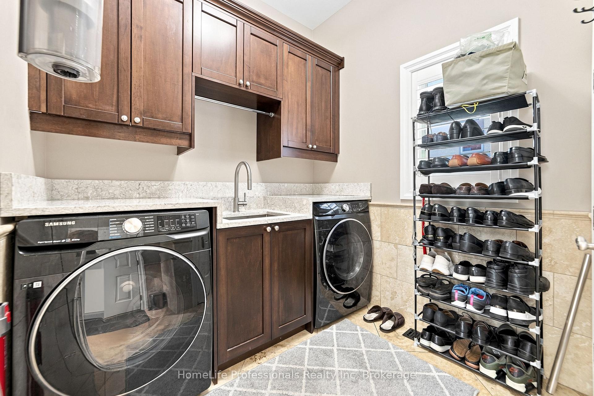 Photo 13 of 123 Tollgate Drive, Hamilton, Ancaster — HOMEH