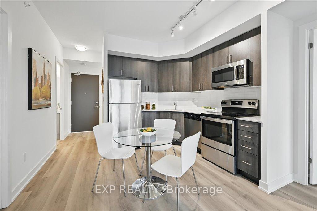 Photo 6 of Unit 707, 550 North Service Road, Grimsby, Grimsby Beach — HOMEH