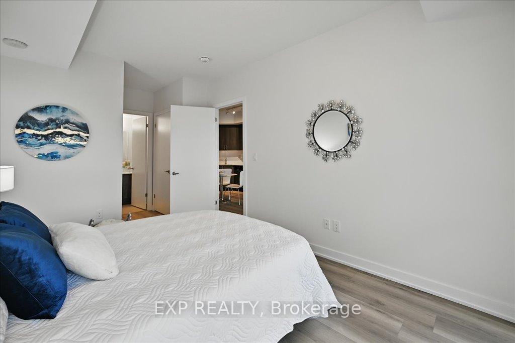 Photo 10 of Unit 707, 550 North Service Road, Grimsby, Grimsby Beach — HOMEH