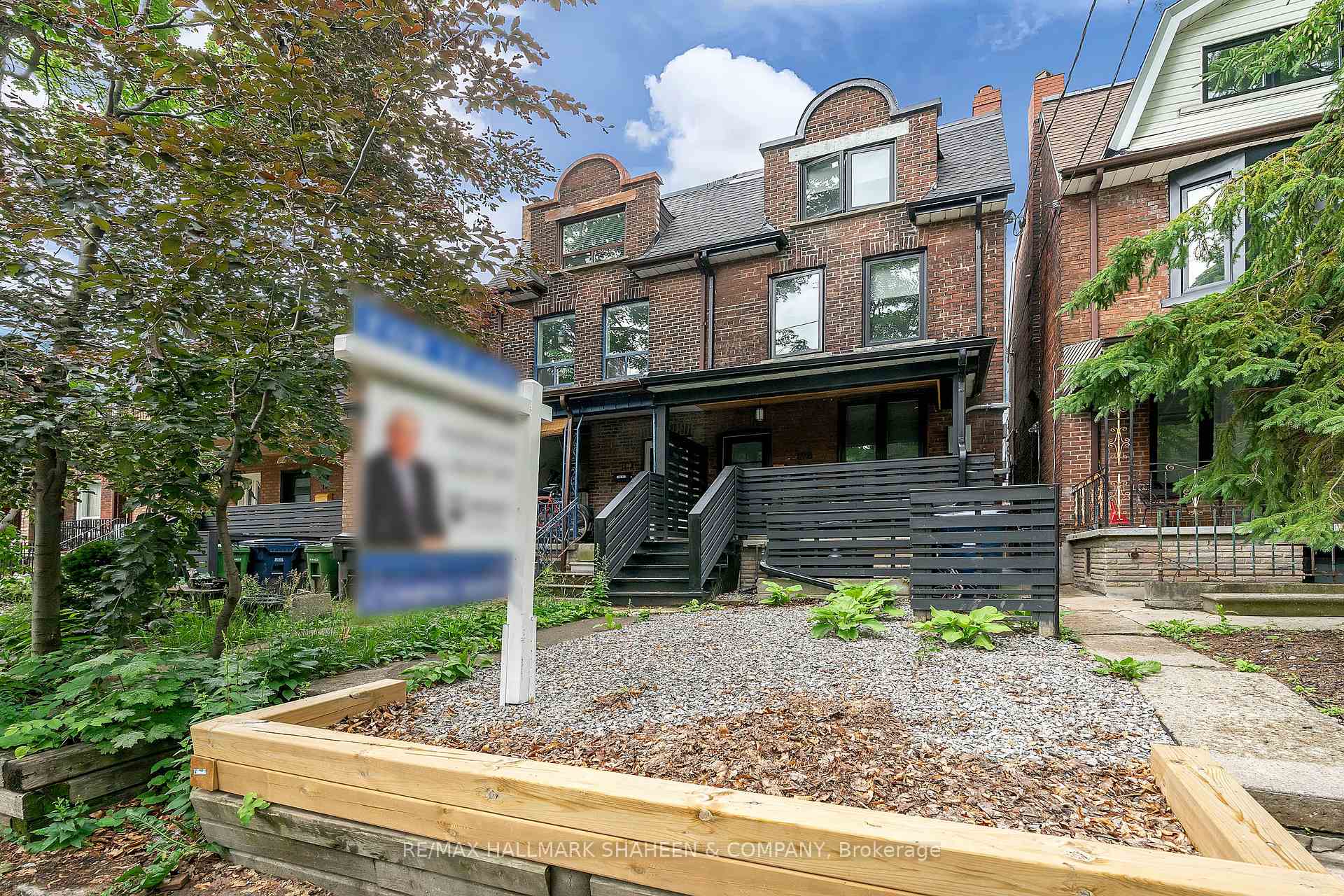 Photo 3 of Unit 2nd&3rd, 198 Roxton Road, Toronto, Trinity-Bellwoods — HOMEH