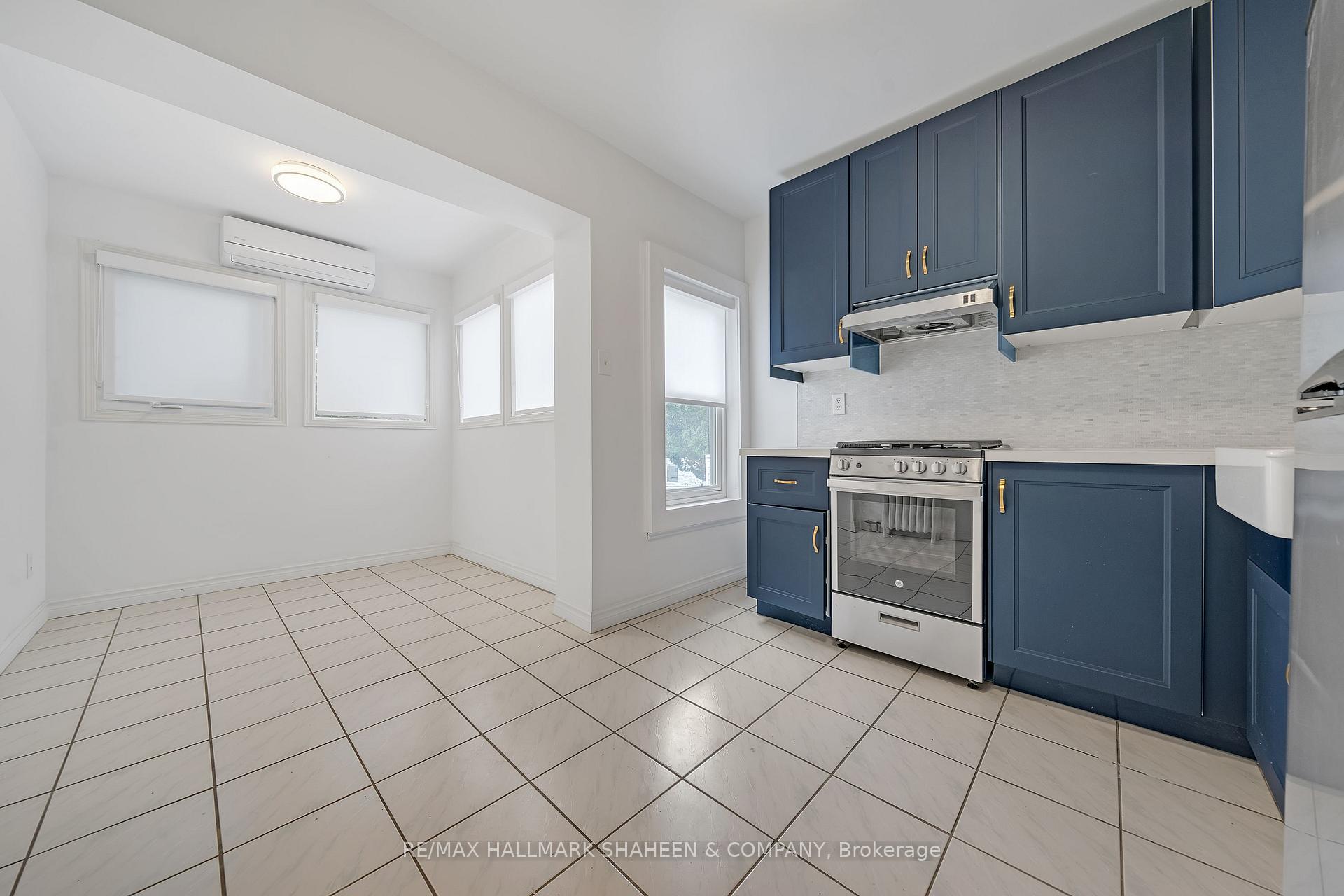 Photo 6 of Unit 2nd&3rd, 198 Roxton Road, Toronto, Trinity-Bellwoods — HOMEH