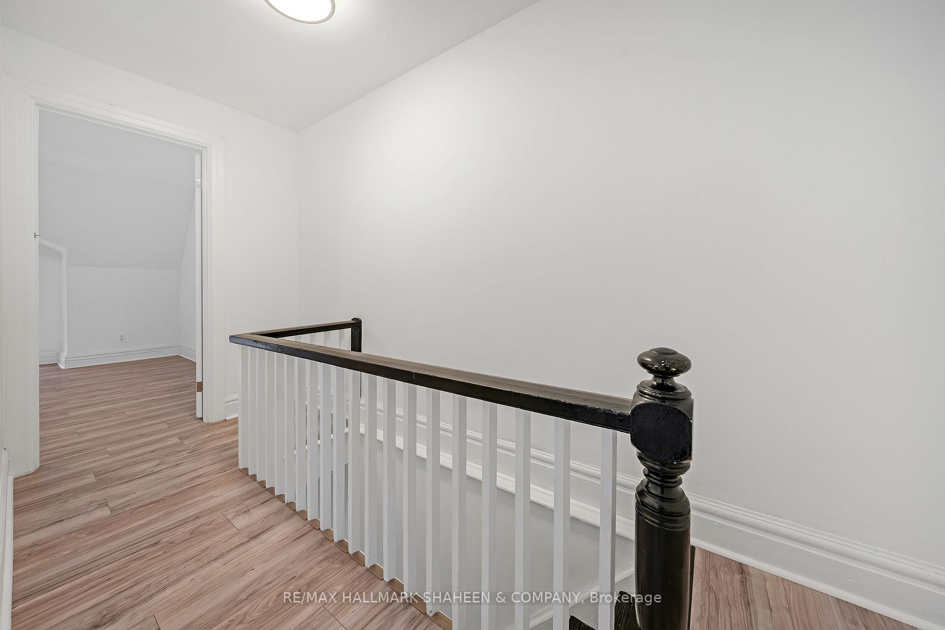 Photo 13 of Unit 2nd&3rd, 198 Roxton Road, Toronto, Trinity-Bellwoods — HOMEH