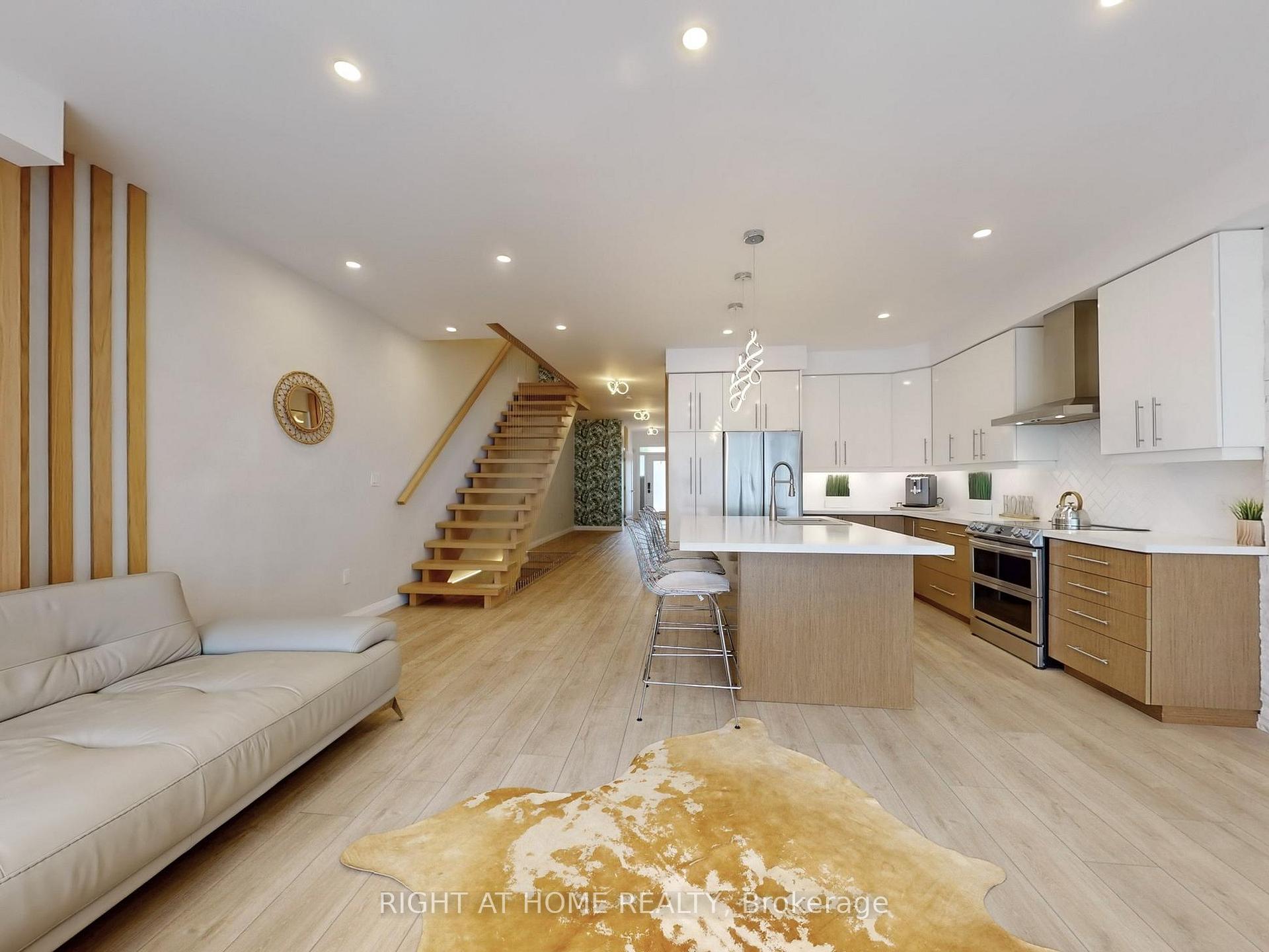 Photo 8 of Unit 30, 35 Midhurst Heights, Hamilton, Stoney Creek Mountain — HOMEH