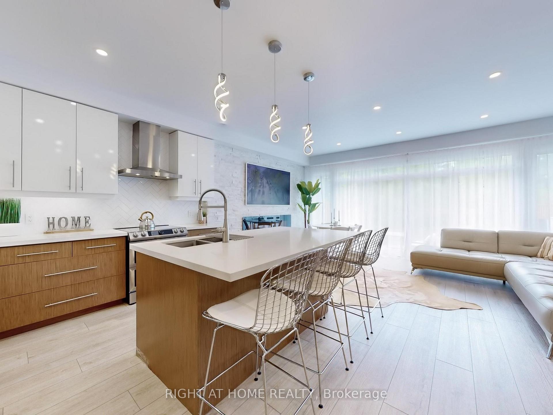 Photo 11 of Unit 30, 35 Midhurst Heights, Hamilton, Stoney Creek Mountain — HOMEH