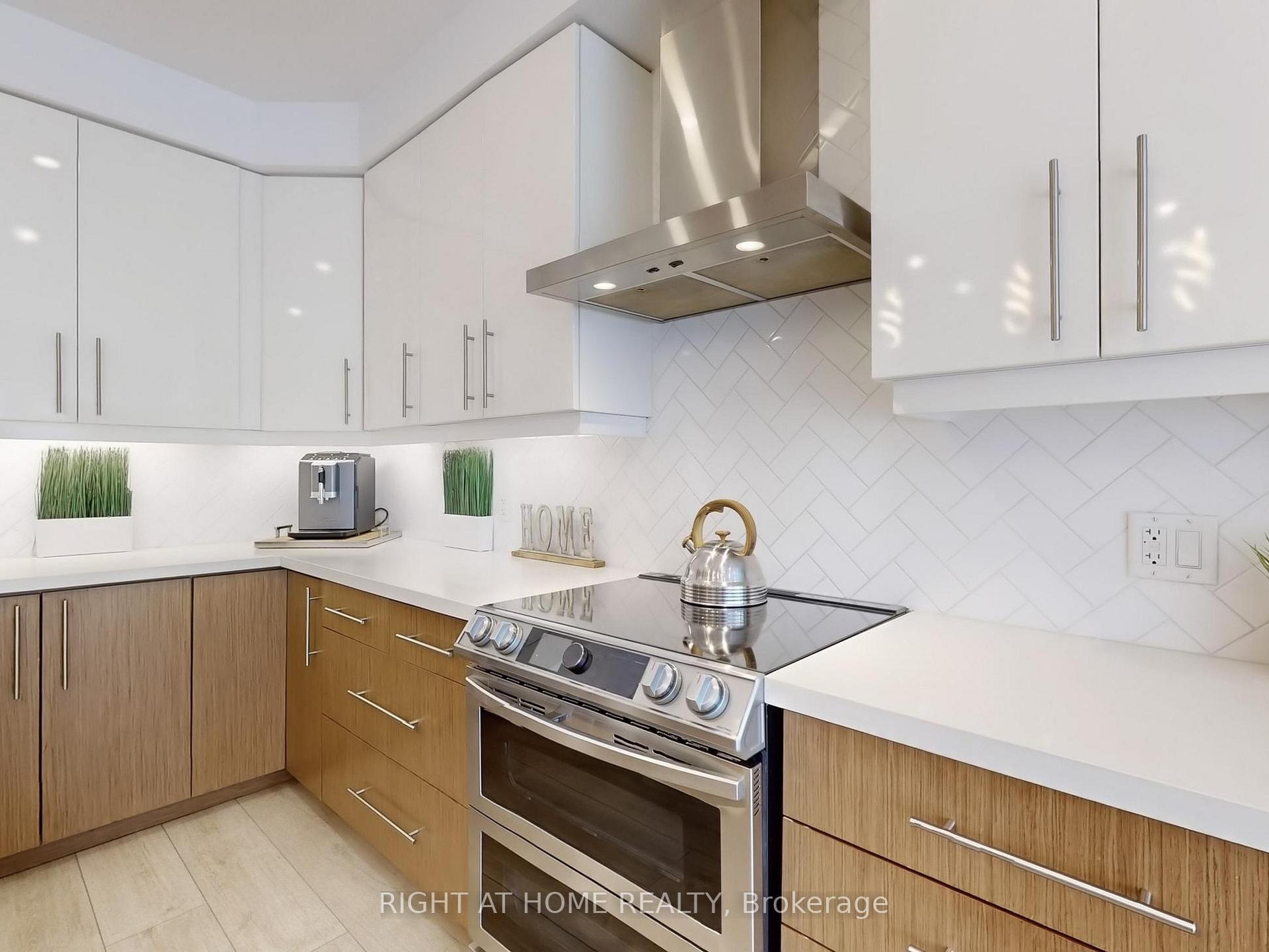 Photo 14 of Unit 30, 35 Midhurst Heights, Hamilton, Stoney Creek Mountain — HOMEH