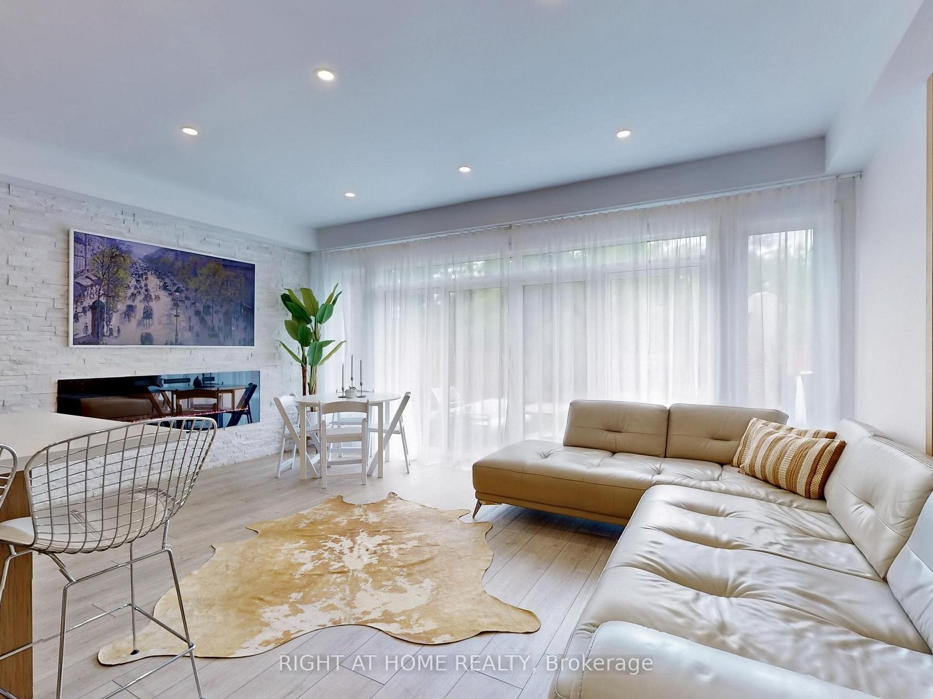Photo 17 of Unit 30, 35 Midhurst Heights, Hamilton, Stoney Creek Mountain — HOMEH