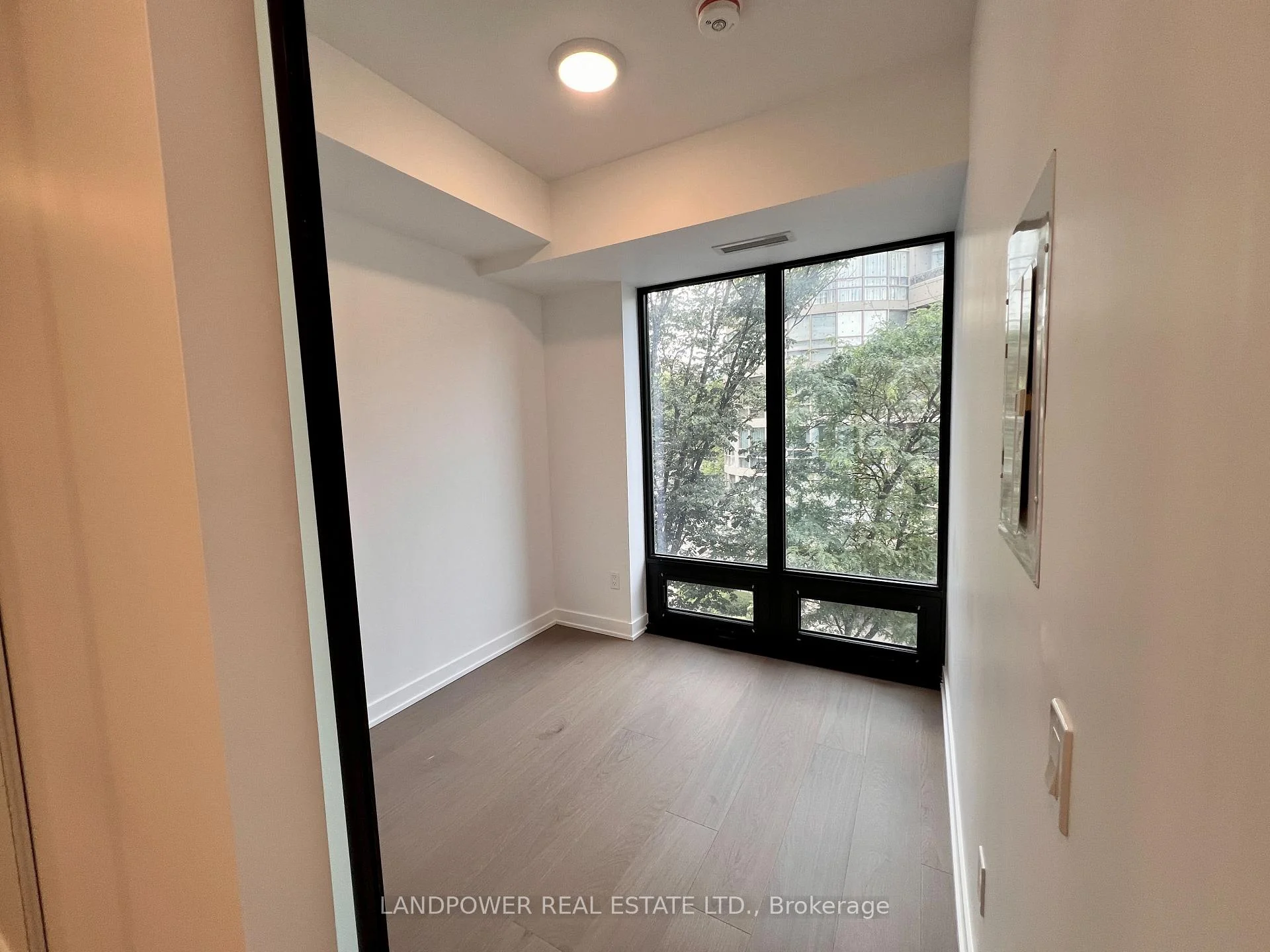 Photo 21 of Unit 915, 89 Montclair Avenue, Toronto, Forest Hill South — HOMEH