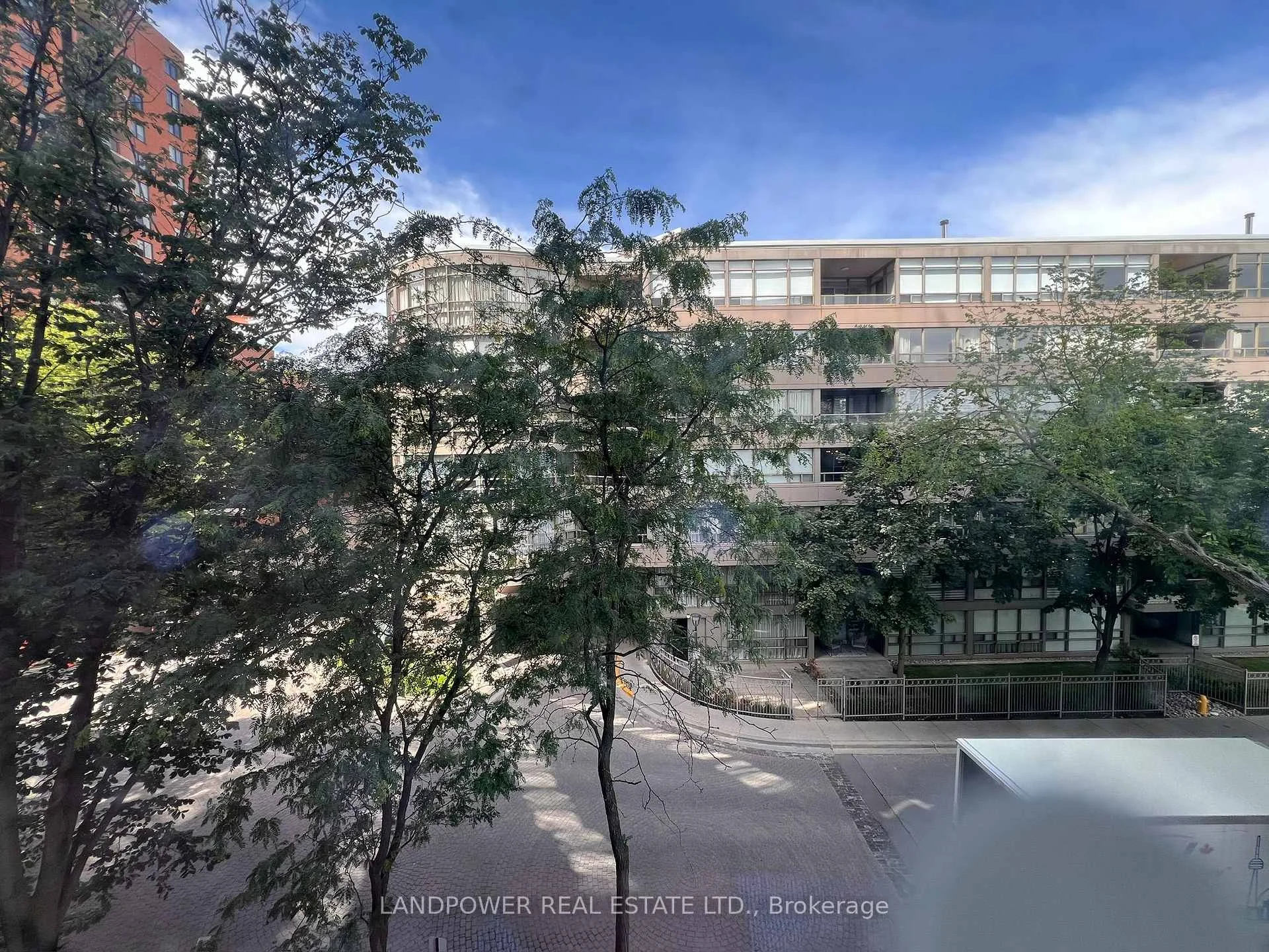 Photo 26 of Unit 915, 89 Montclair Avenue, Toronto, Forest Hill South — HOMEH