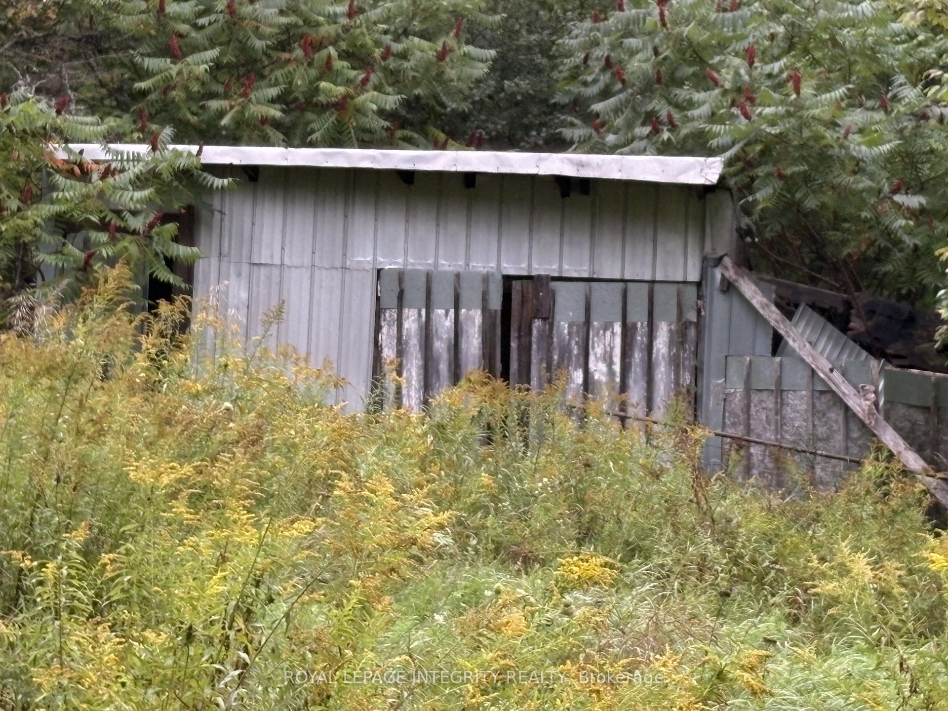 Photo 8 of 665 Bathurst Line E, Tay Valley, Bathurst/Burgess & Sherbrooke (Bathurst) Twp — HOMEH