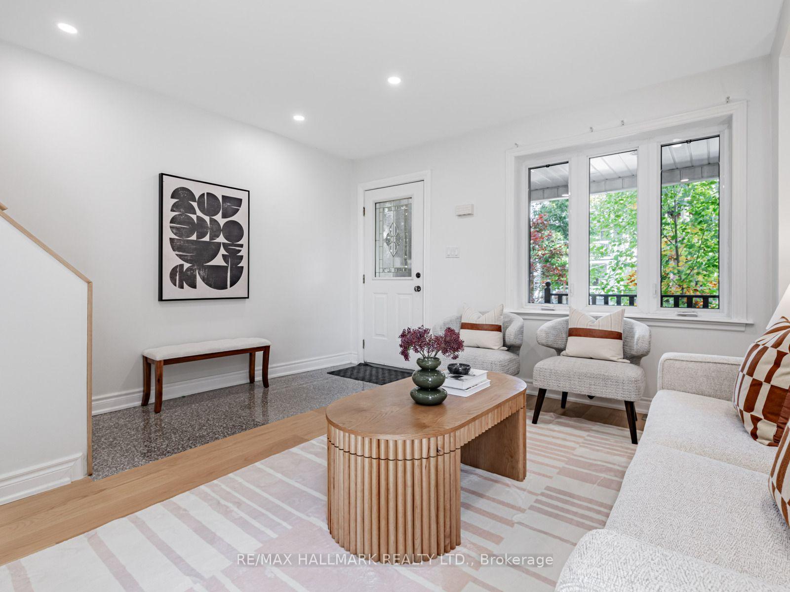Photo 5 of Unit Main, 8 Redwood Avenue, Toronto, Greenwood-Coxwell — HOMEH