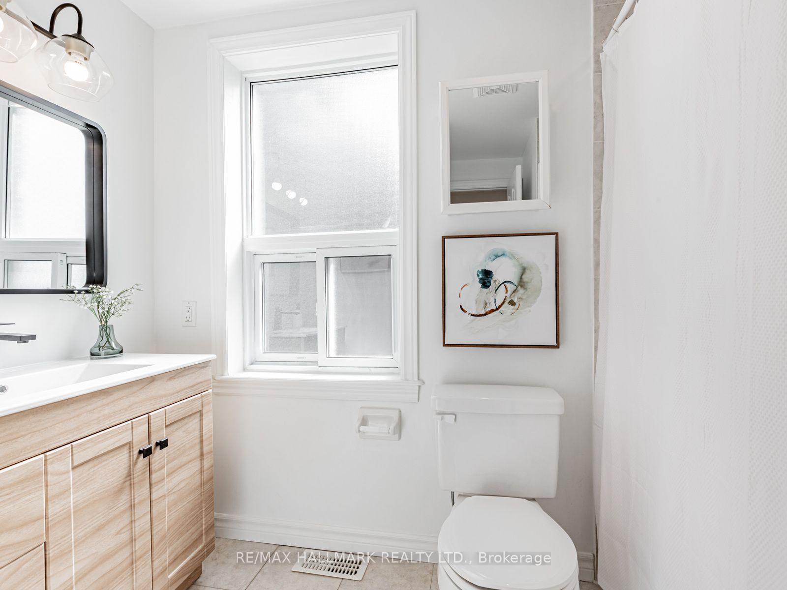 Photo 19 of Unit Main, 8 Redwood Avenue, Toronto, Greenwood-Coxwell — HOMEH