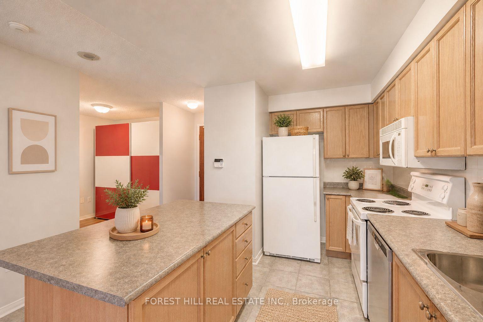 Photo 5 of Unit 709, 17 Michael Power Place, Etobicoke, Islington-City Centre West — HOMEH