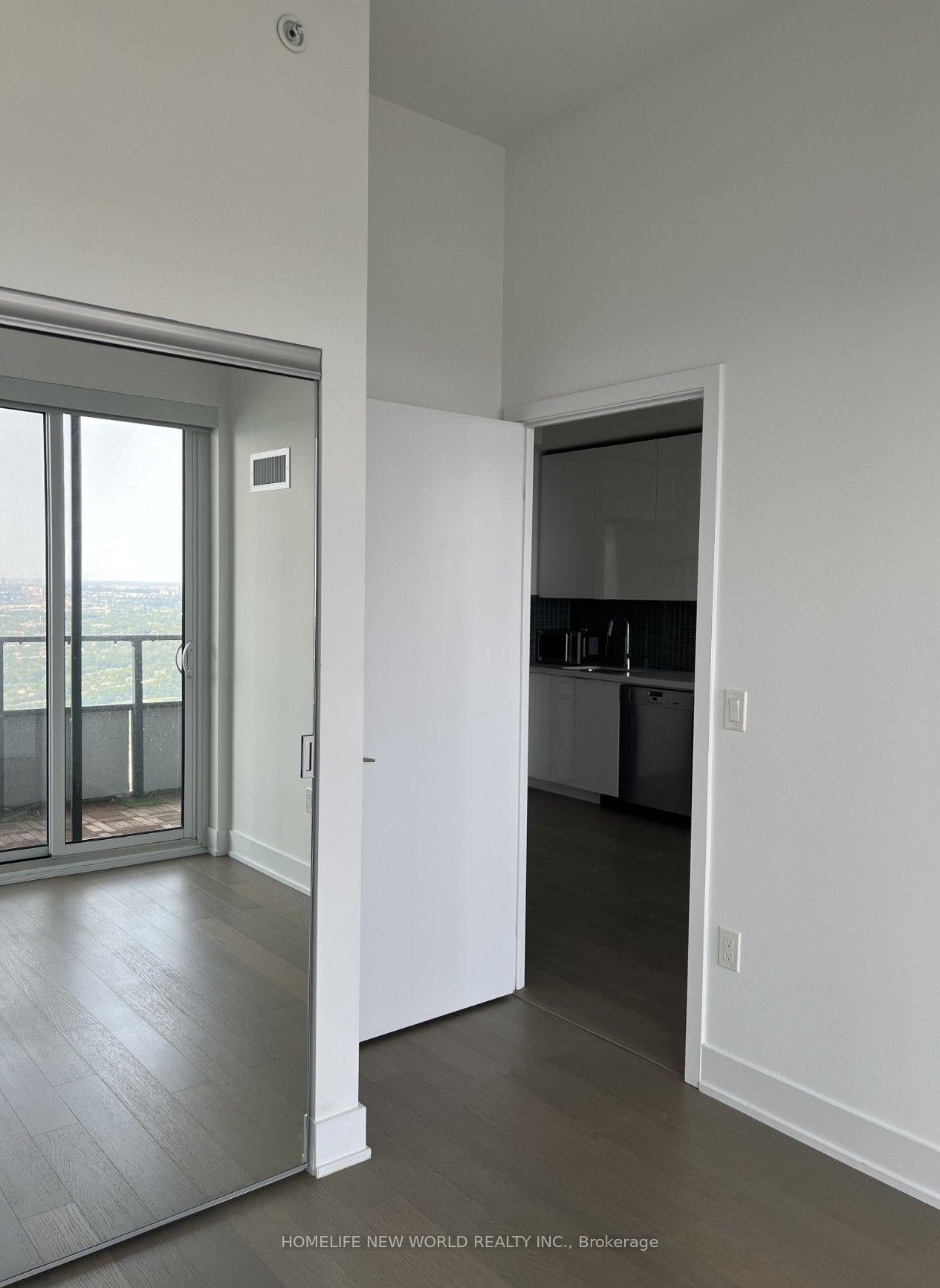Photo 5 of Unit 6303, 30 Shore Breeze Drive, Etobicoke, Mimico — HOMEH