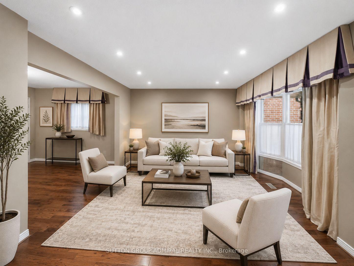 Photo 3 of 19 Jessica Gardens, Vaughan, Crestwood-Springfarm-Yorkhill — HOMEH