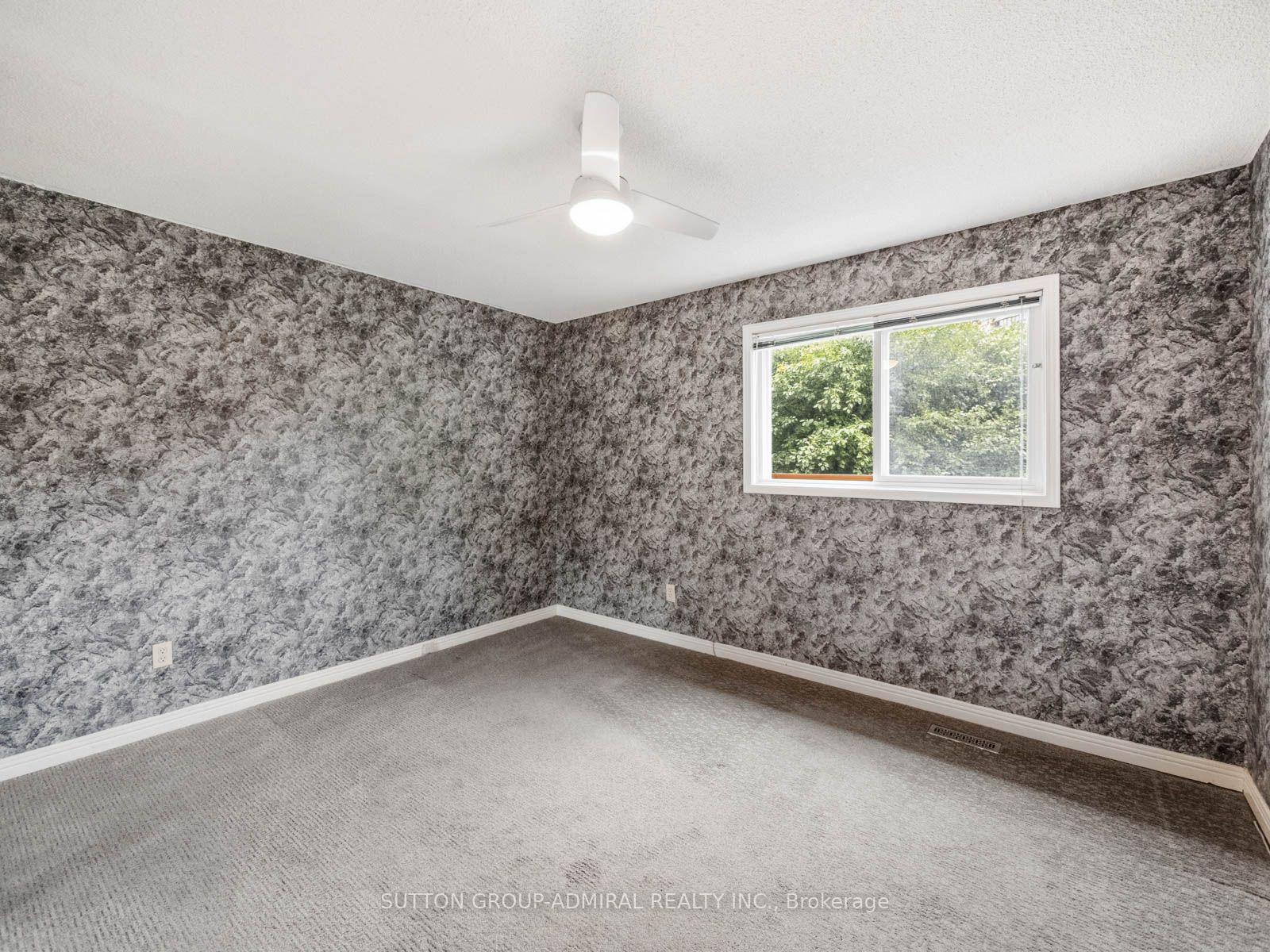 Photo 29 of 19 Jessica Gardens, Vaughan, Crestwood-Springfarm-Yorkhill — HOMEH