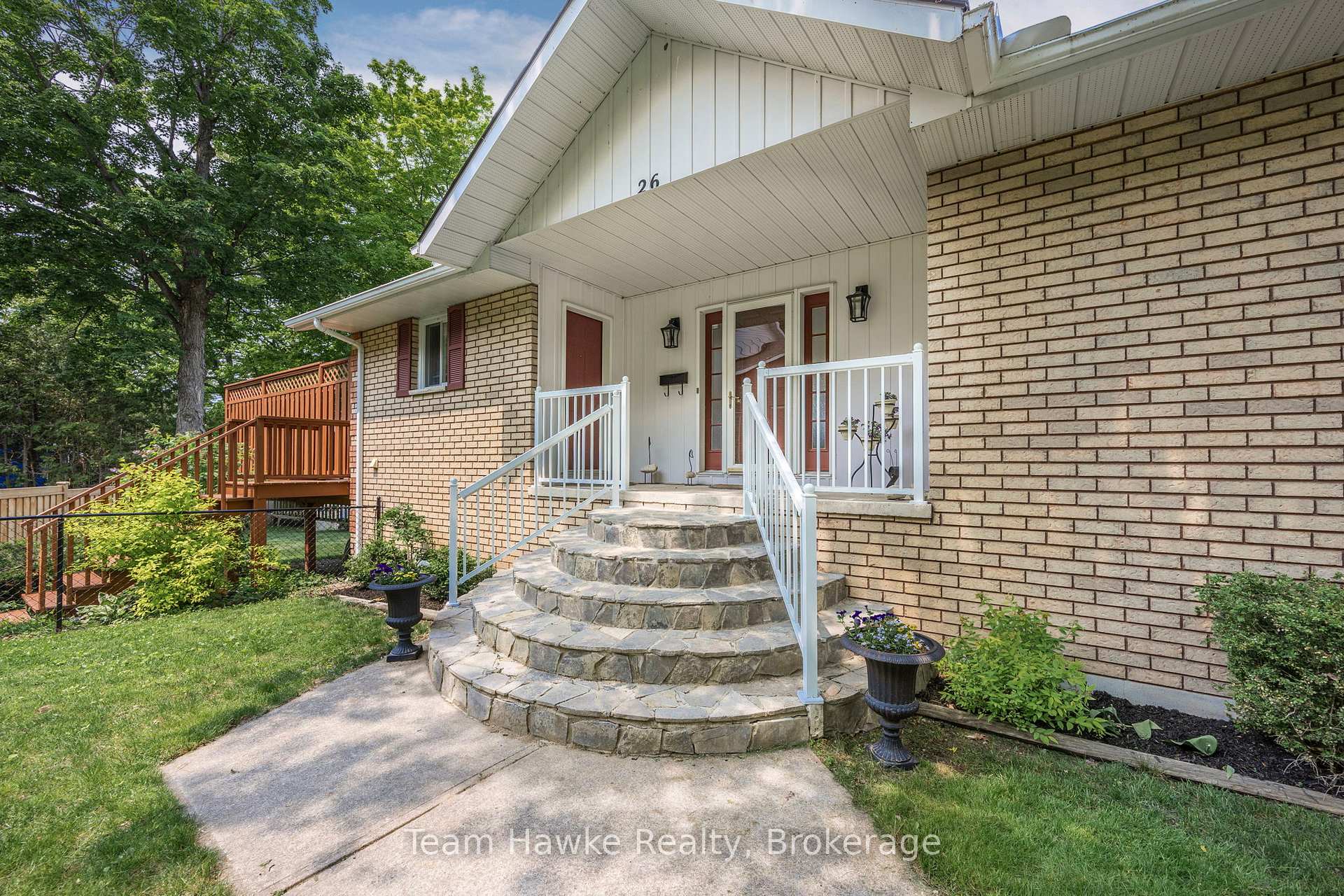 Photo 3 of 26 Jury Drive, Penetanguishene — HOMEH